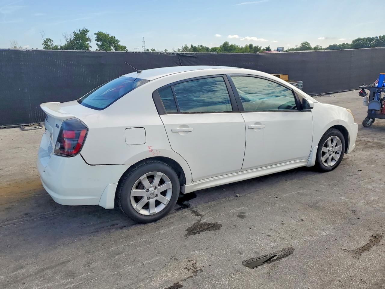 2012 Nissan Sentra 2.0 White vin: 3N1AB6AP0CL739411