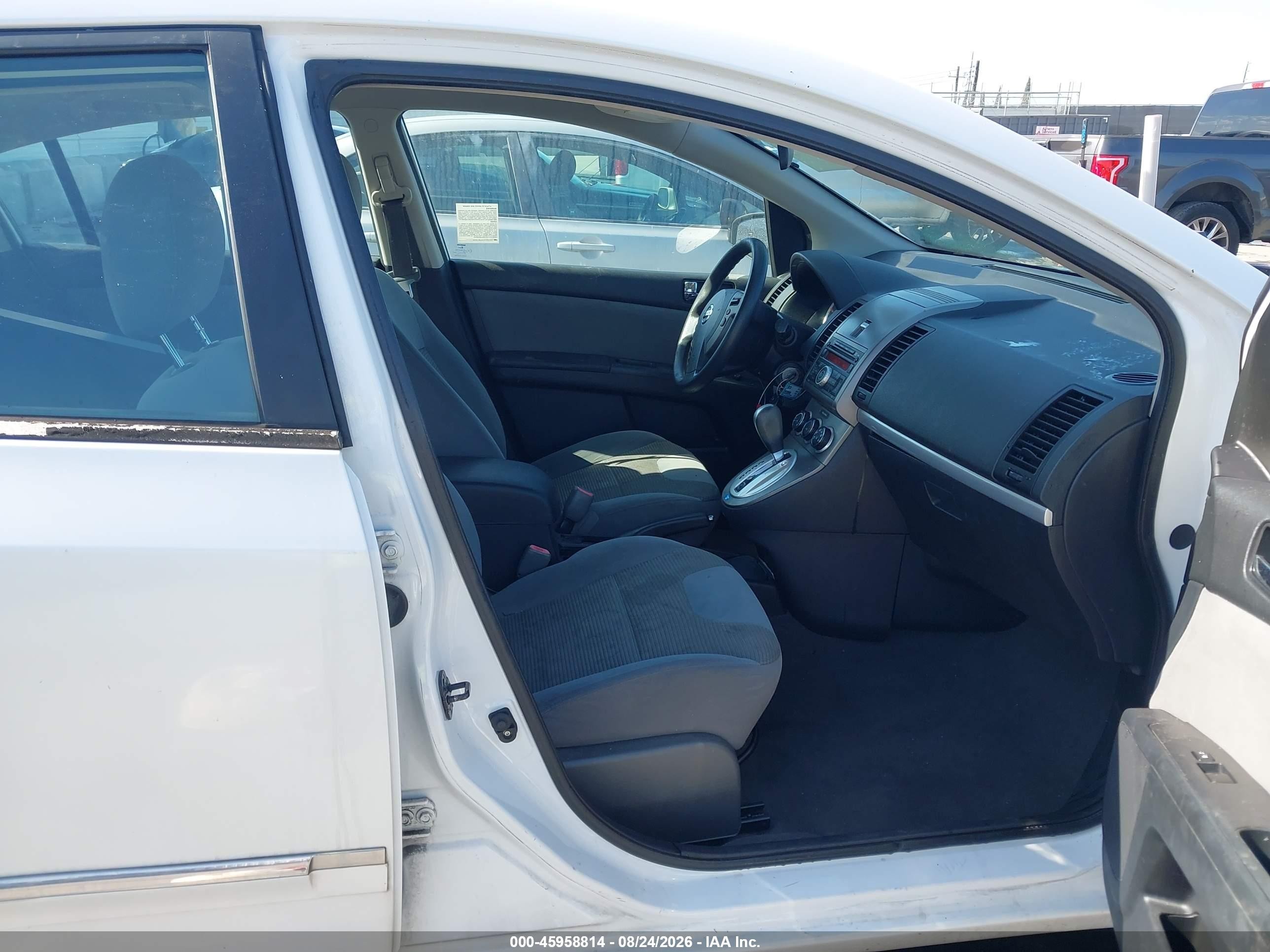 2012 Nissan Sentra 2.0 S White vin: 3N1AB6AP0CL740204