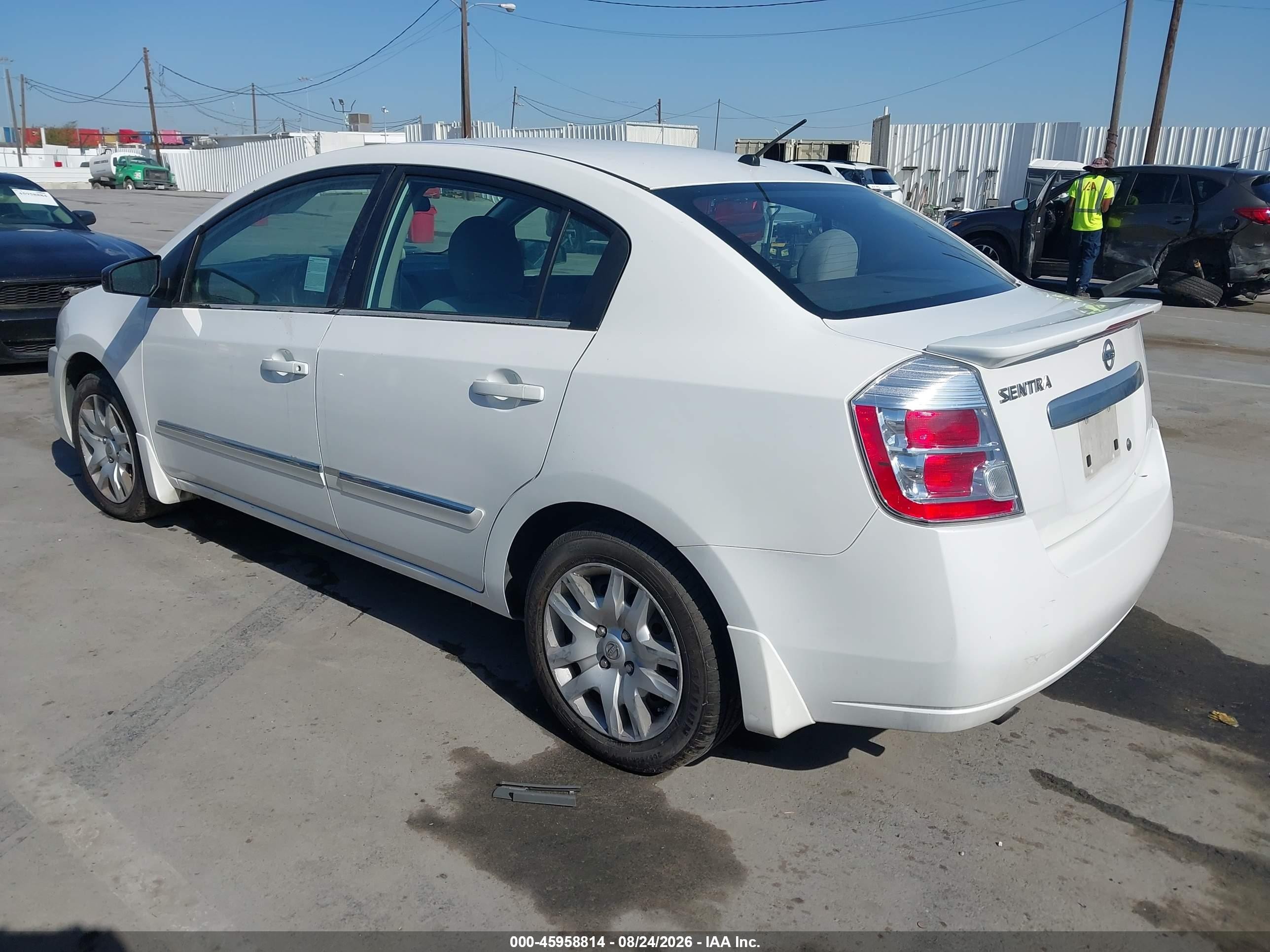 2012 Nissan Sentra 2.0 S White vin: 3N1AB6AP0CL740204
