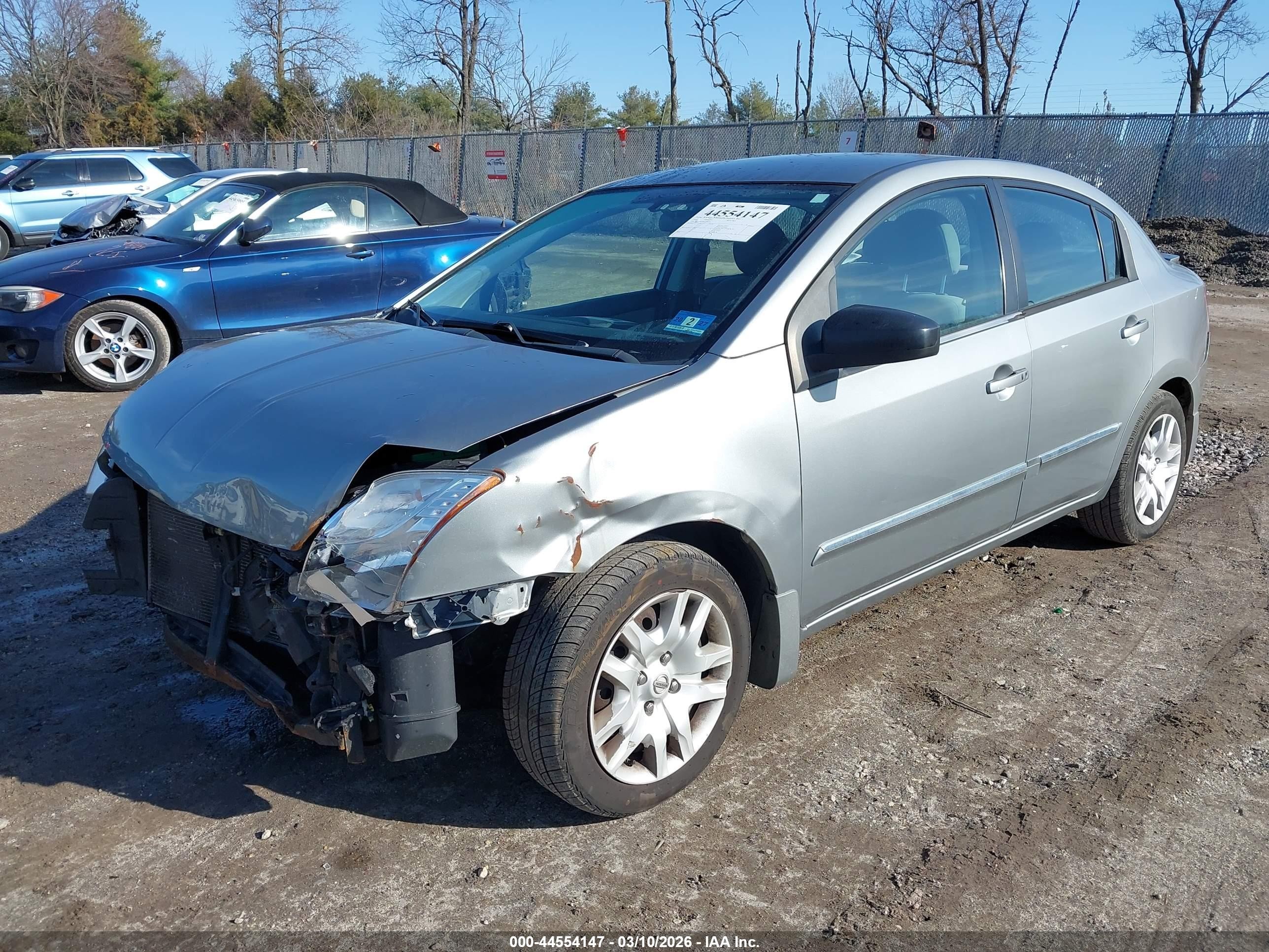2012 Nissan Sentra 2.0 S Серебряный vin: 3N1AB6AP0CL761604