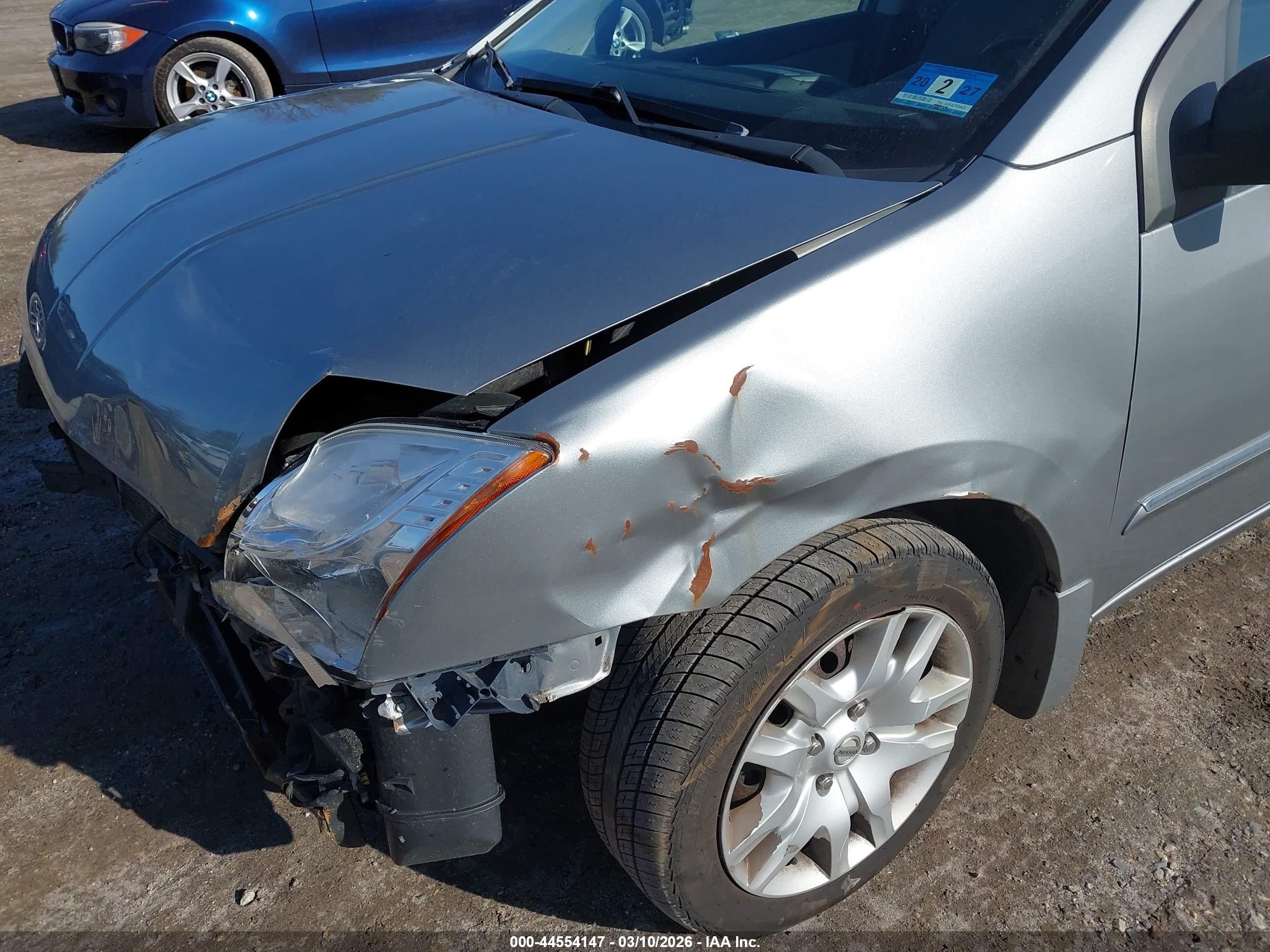 2012 Nissan Sentra 2.0 S Серебряный vin: 3N1AB6AP0CL761604