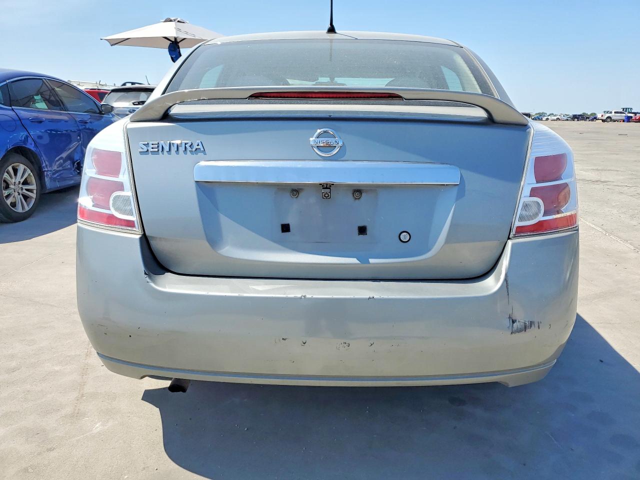 2010 Nissan Sentra 2.0 Silver vin: 3N1AB6AP1AL639122