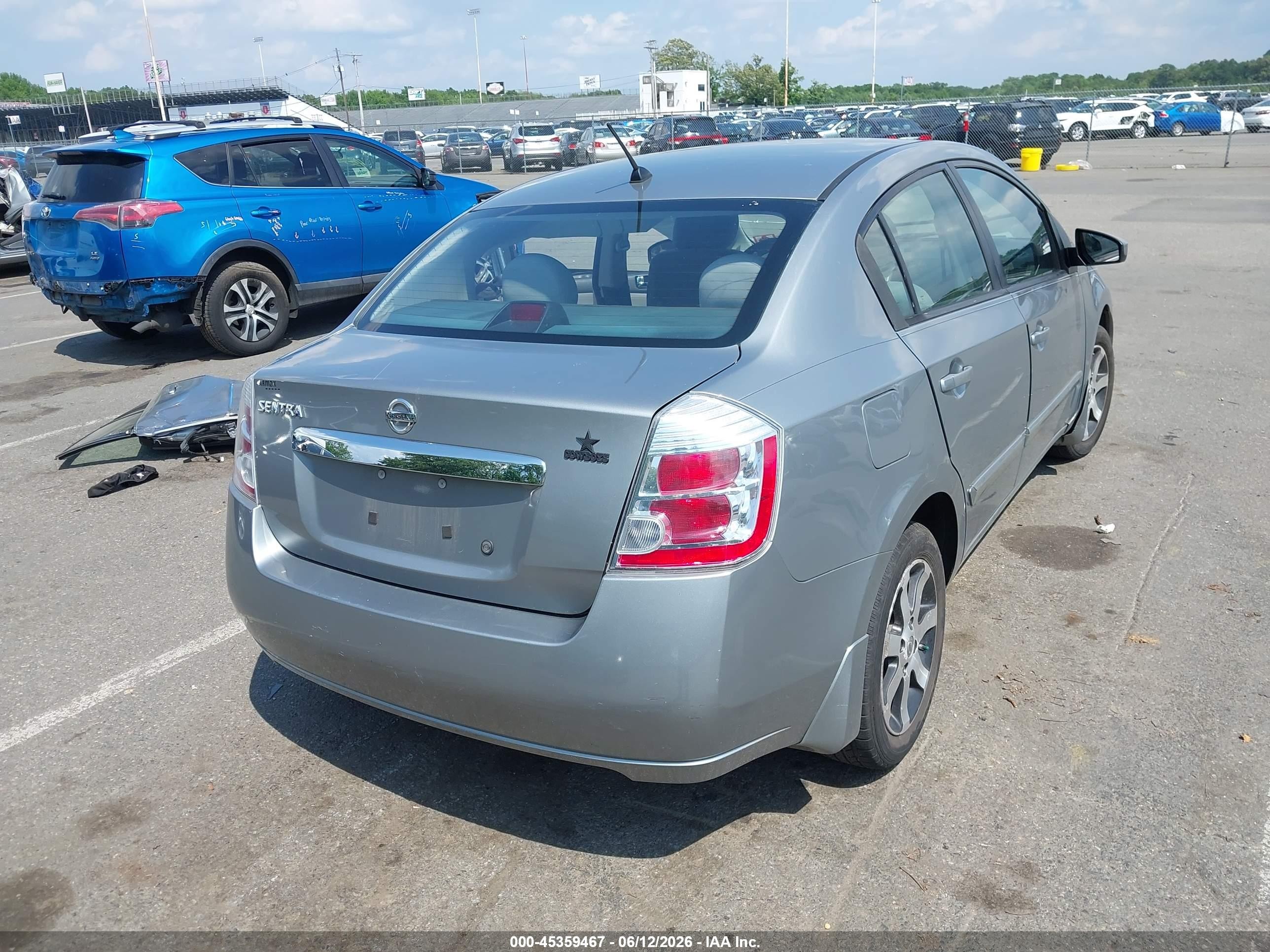2010 Nissan Sentra 2.0s Silver vin: 3N1AB6AP1AL646491