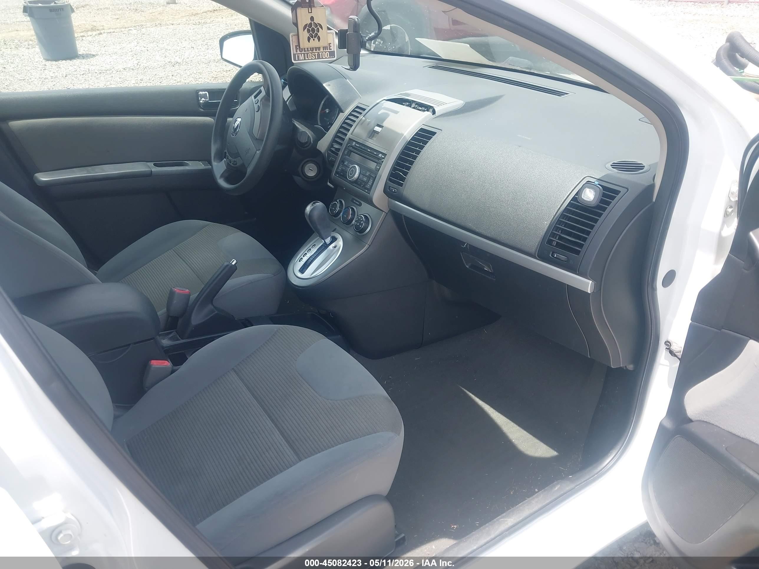 2010 Nissan Sentra 2.0s Белый vin: 3N1AB6AP1AL673707