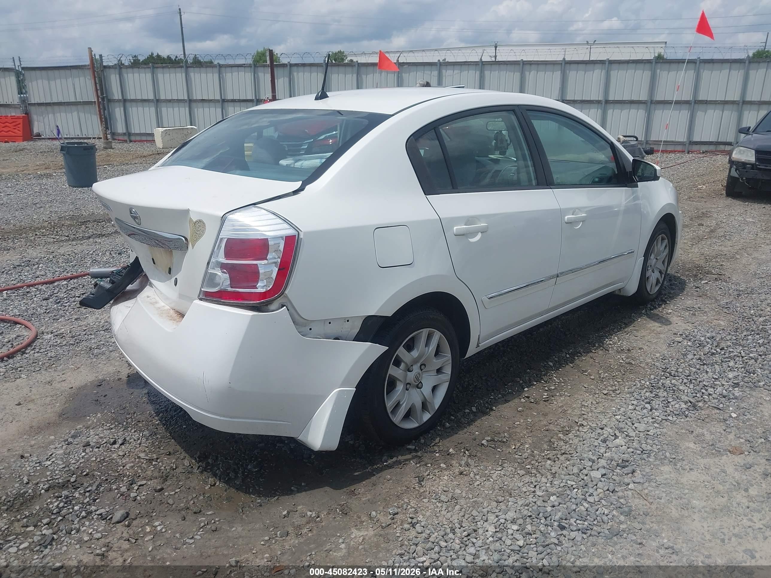 2010 Nissan Sentra 2.0s Белый vin: 3N1AB6AP1AL673707