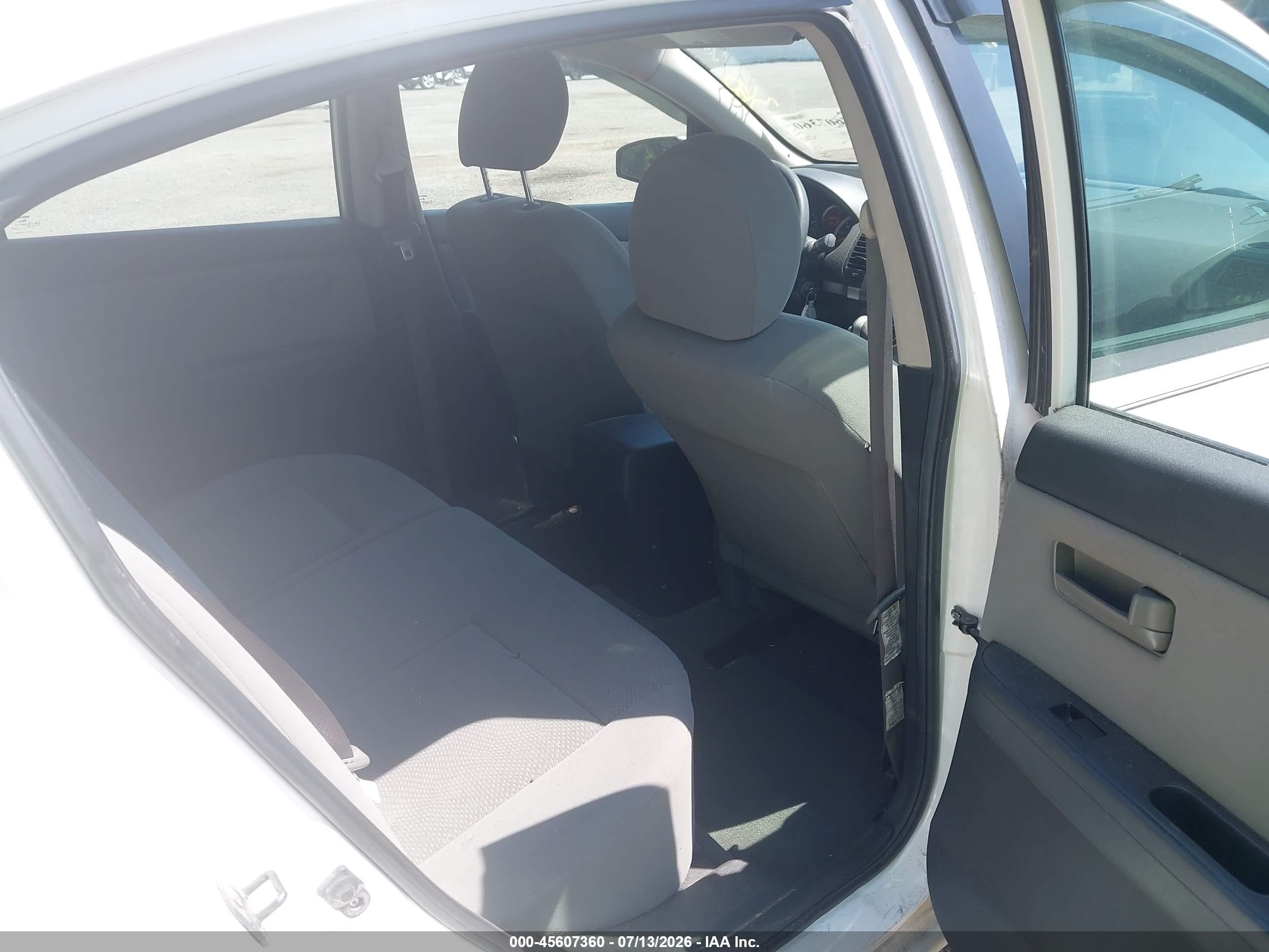 2010 Nissan Sentra 2.0 White vin: 3N1AB6AP1AL681726