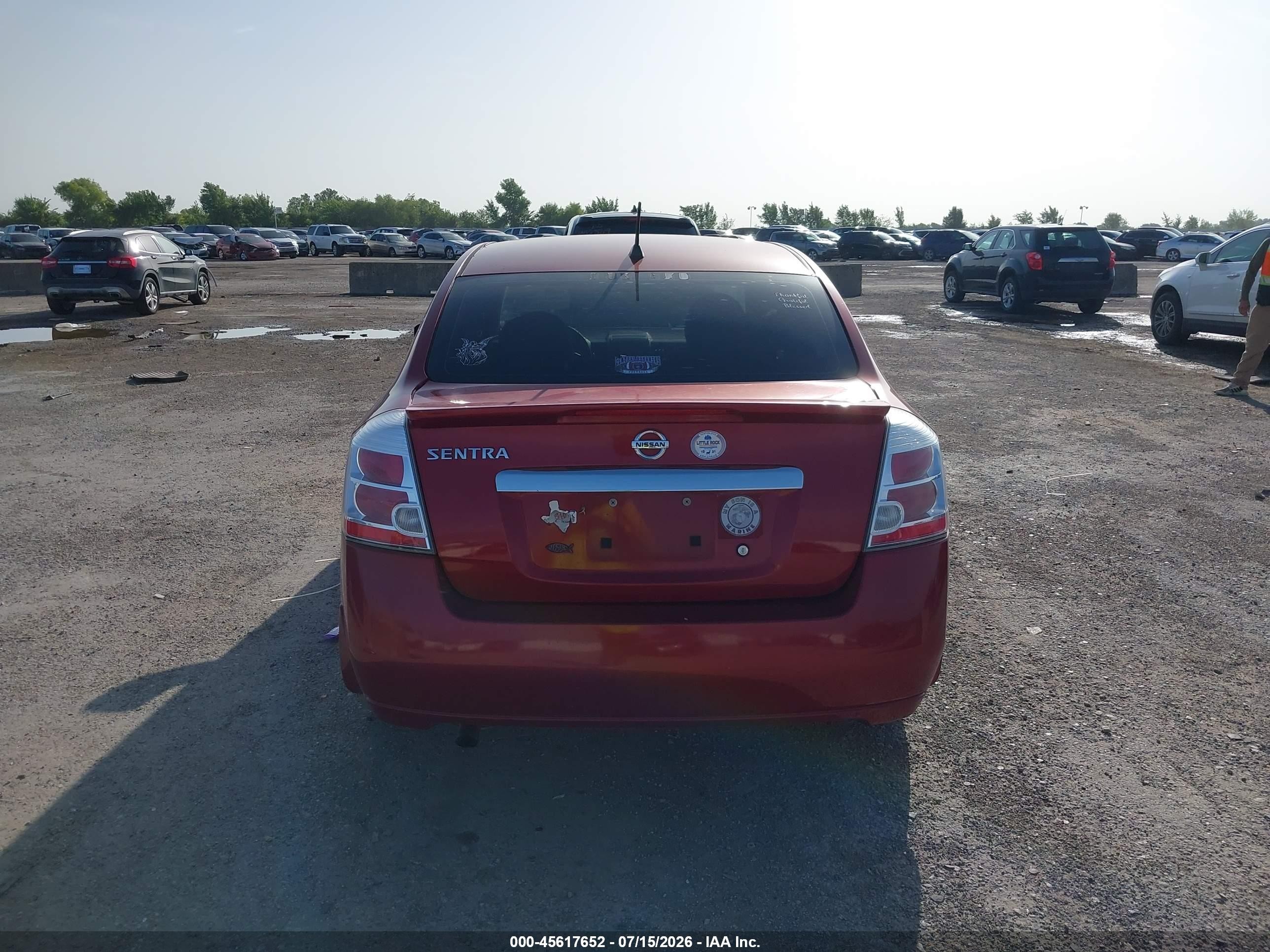 2011 Nissan Sentra 2.0 Red vin: 3N1AB6AP1BL609250