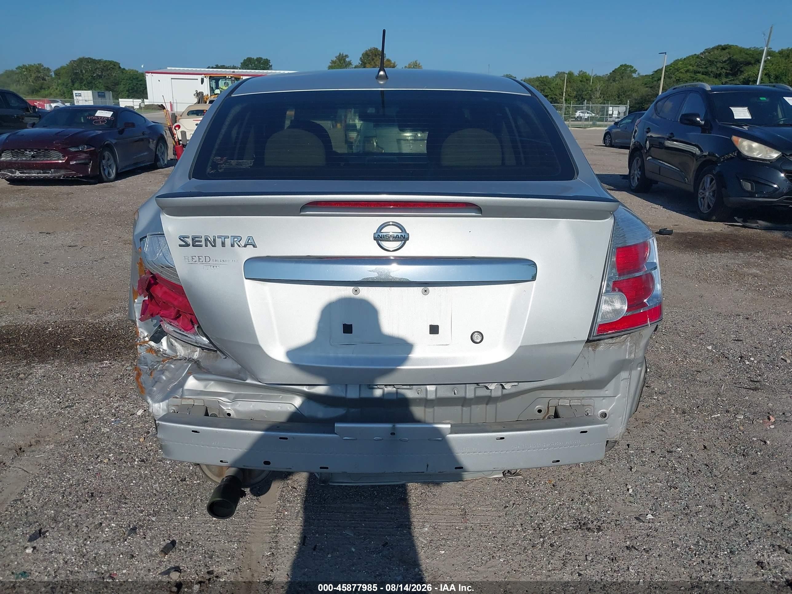 2011 Nissan Sentra 2.0 Silver vin: 3N1AB6AP1BL622354