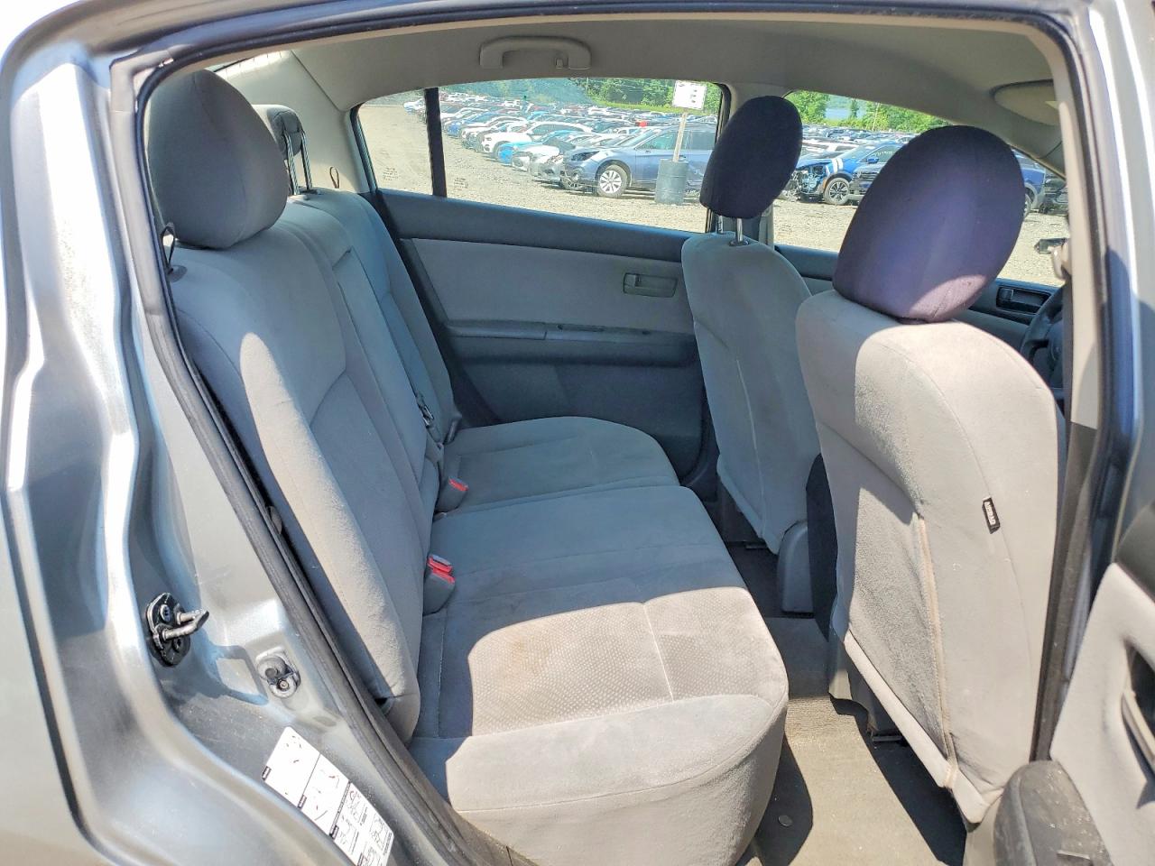 2011 Nissan Sentra 2.0 Silver vin: 3N1AB6AP1BL624718