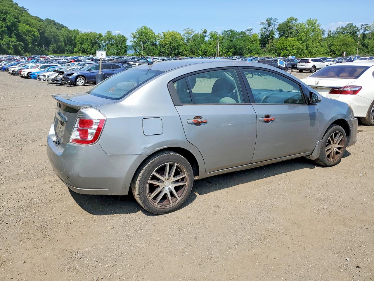 2011 Nissan Sentra 2.0 Silver vin: 3N1AB6AP1BL624718
