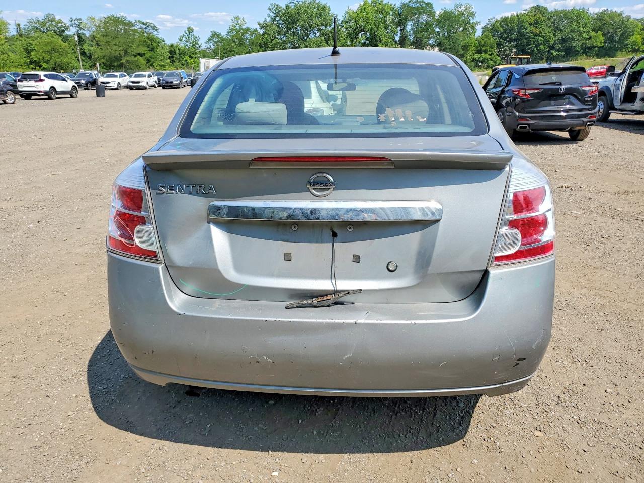 2011 Nissan Sentra 2.0 Silver vin: 3N1AB6AP1BL624718