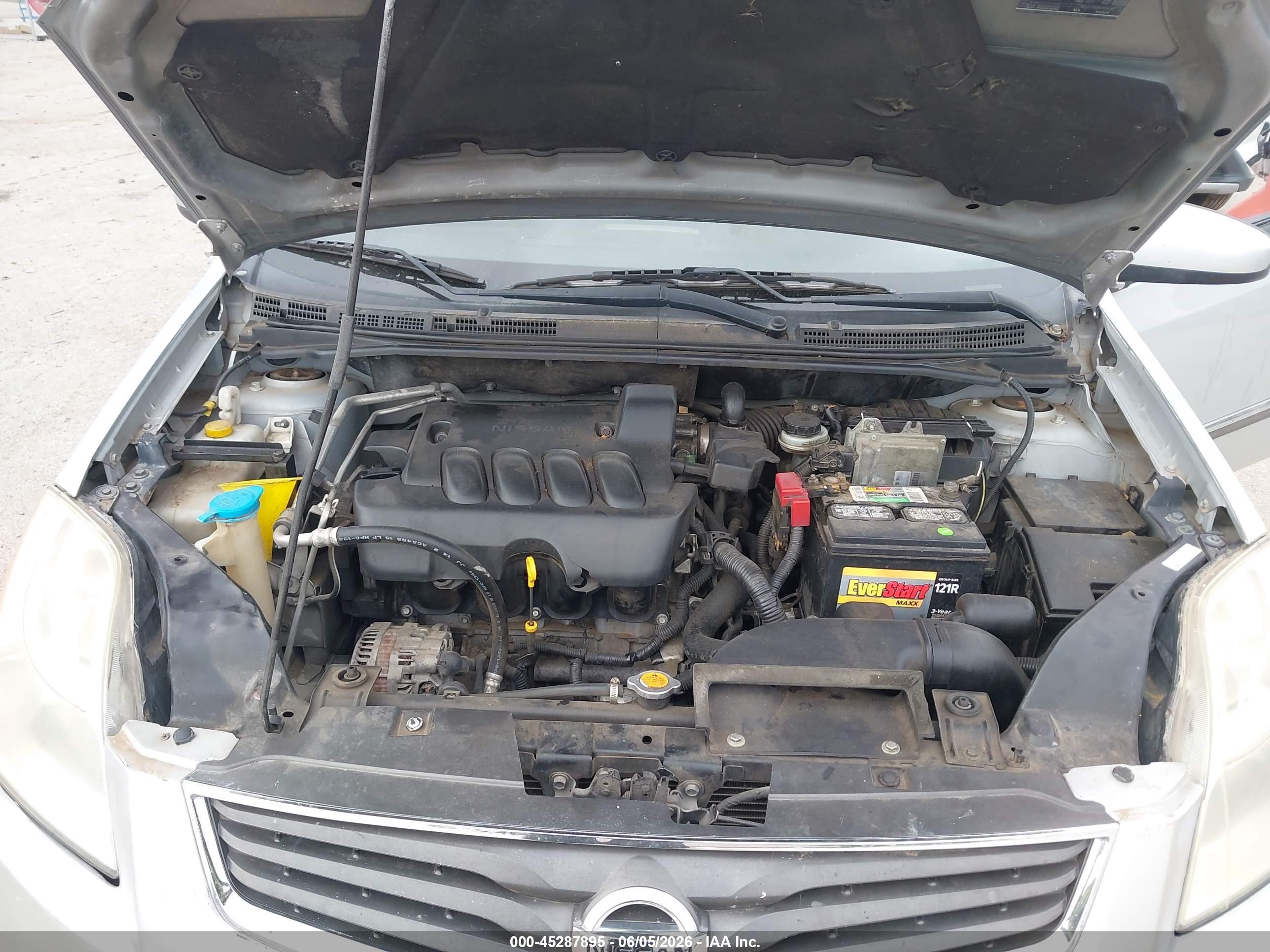 2011 Nissan Sentra 2.0sr Серебряный vin: 3N1AB6AP1BL656603