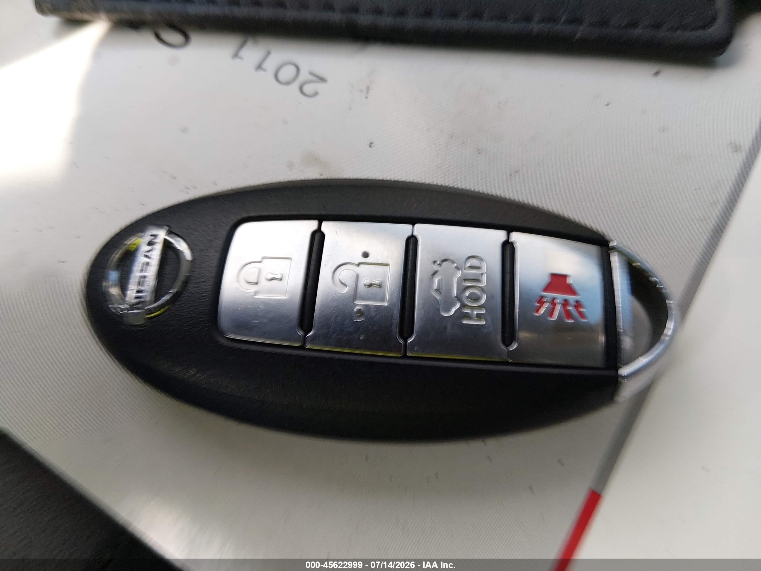 2011 Nissan Sentra 2.0s Silver vin: 3N1AB6AP1BL703127