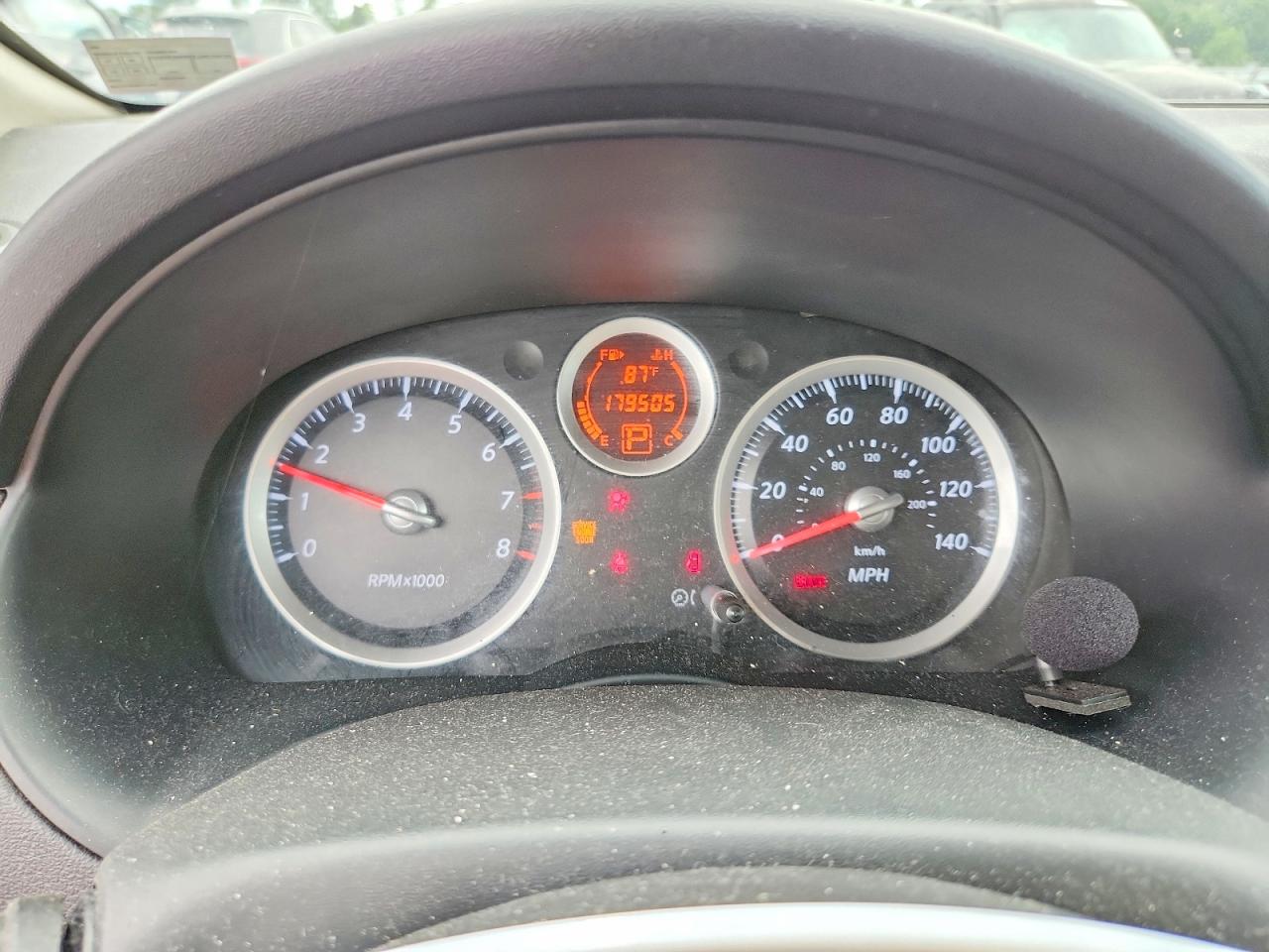2011 Nissan Sentra 2.0 Silver vin: 3N1AB6AP1BL711051