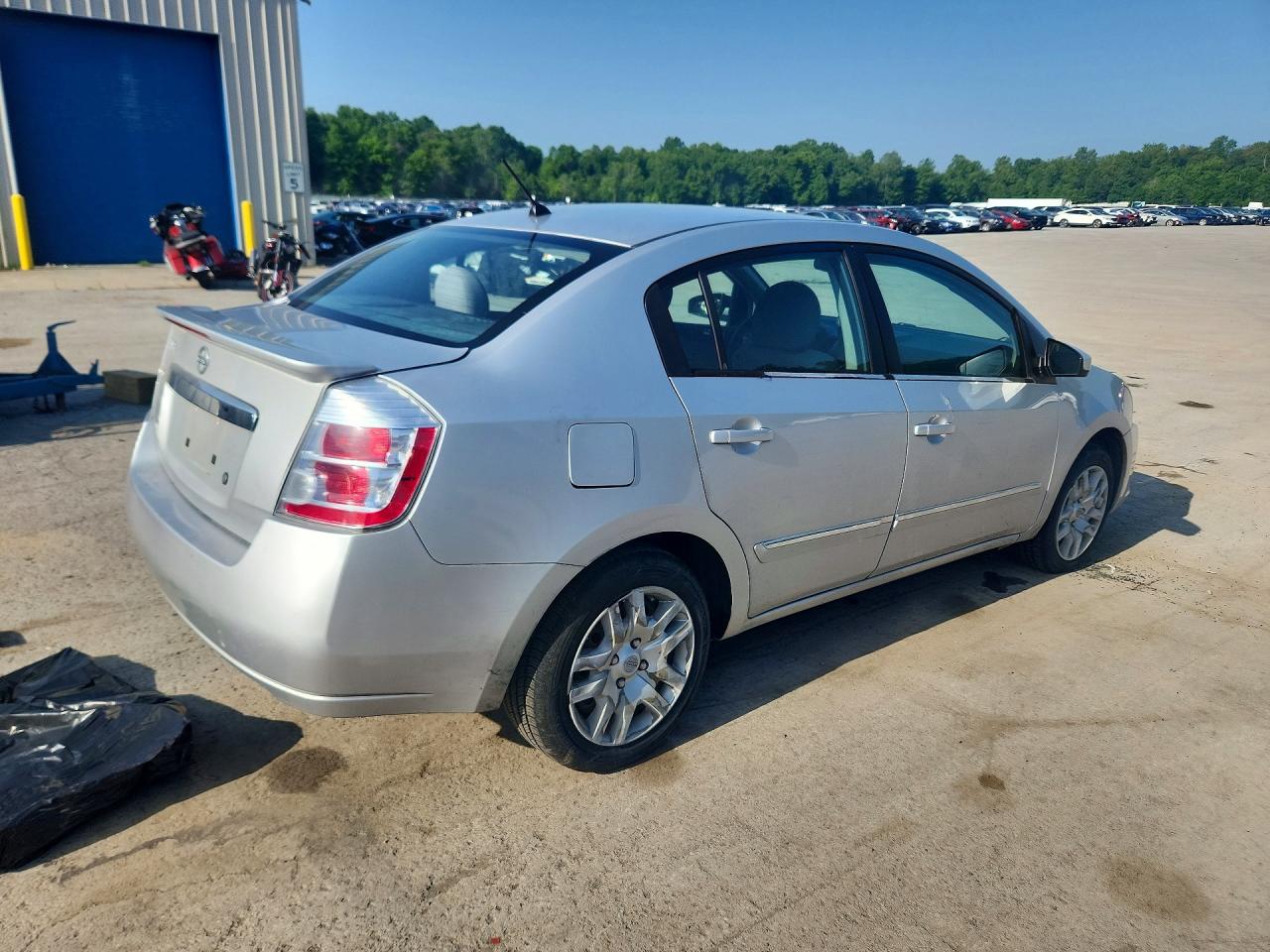 2011 Nissan Sentra 2.0 Silver vin: 3N1AB6AP1BL711597