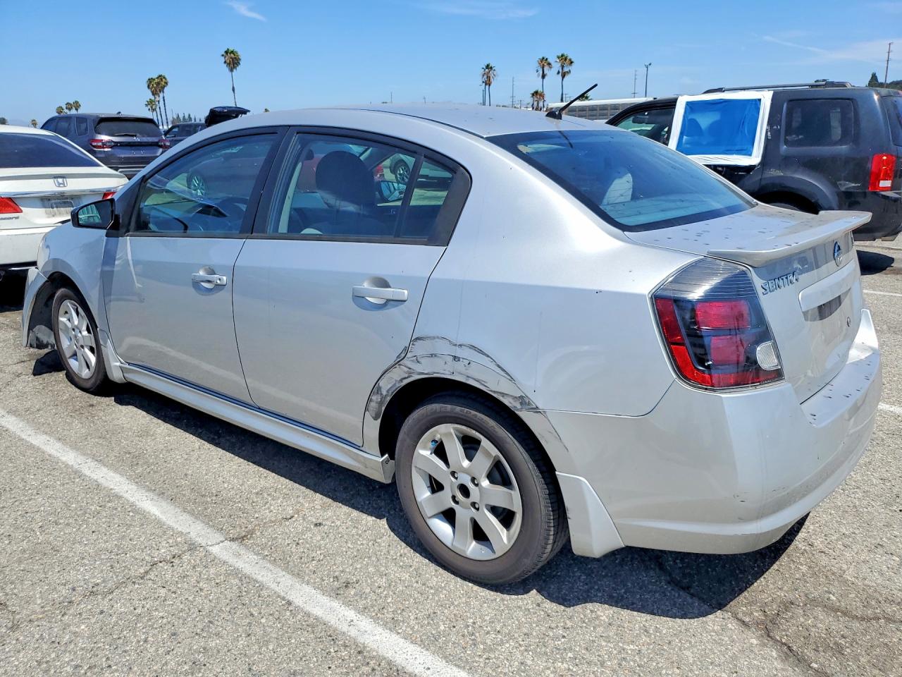 2012 Nissan Sentra 2.0 Серебряный vin: 3N1AB6AP1CL758632