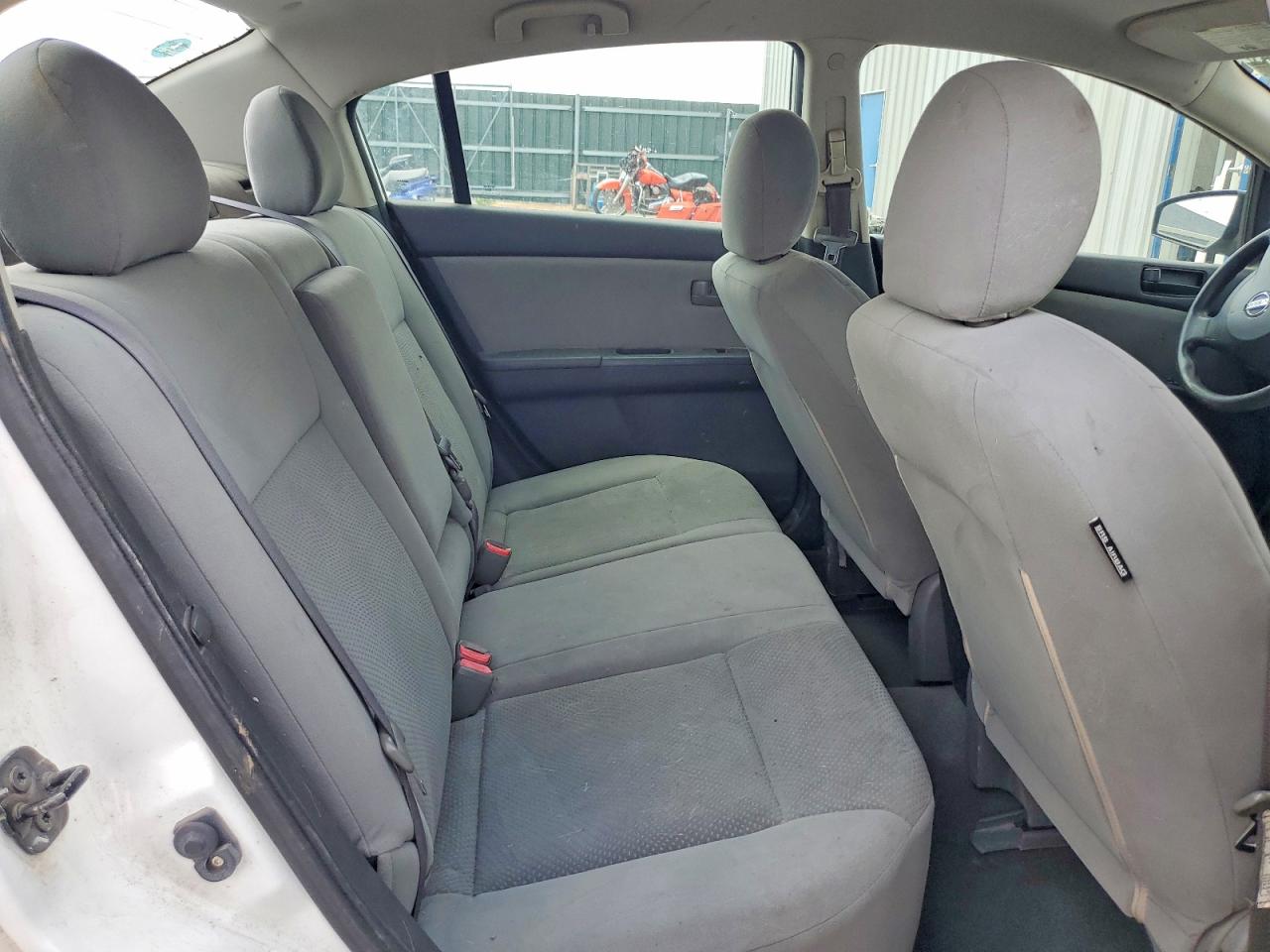 2010 Nissan Sentra 2.0 White vin: 3N1AB6AP2AL623222
