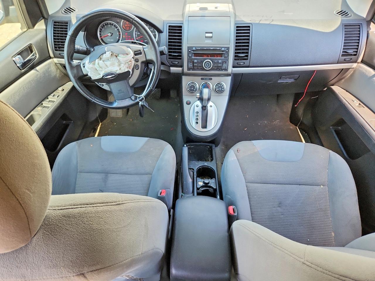 2010 Nissan Sentra Silver vin: 3N1AB6AP2AL711977