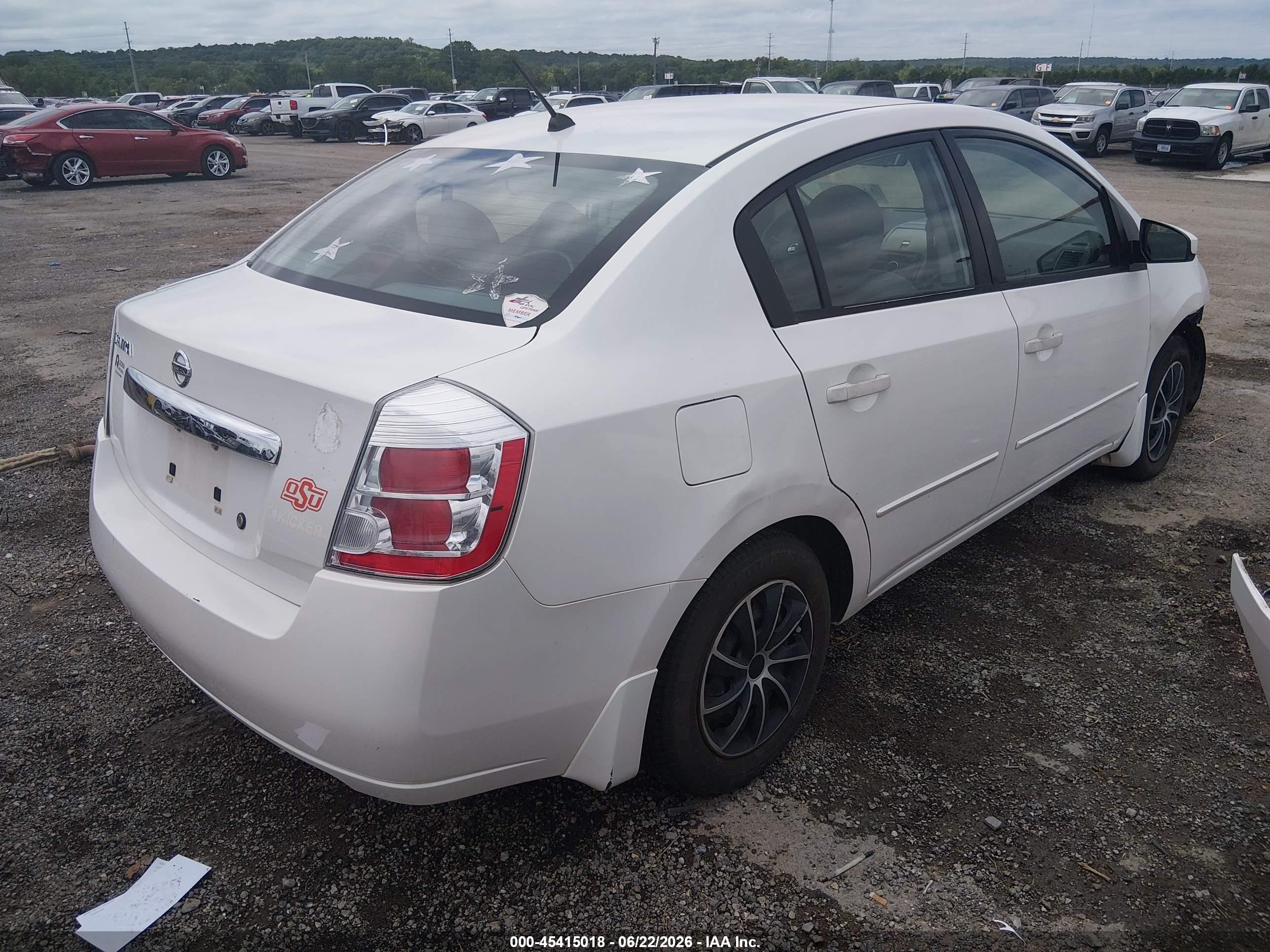 2010 Nissan Sentra 2.0 White vin: 3N1AB6AP2AL714183