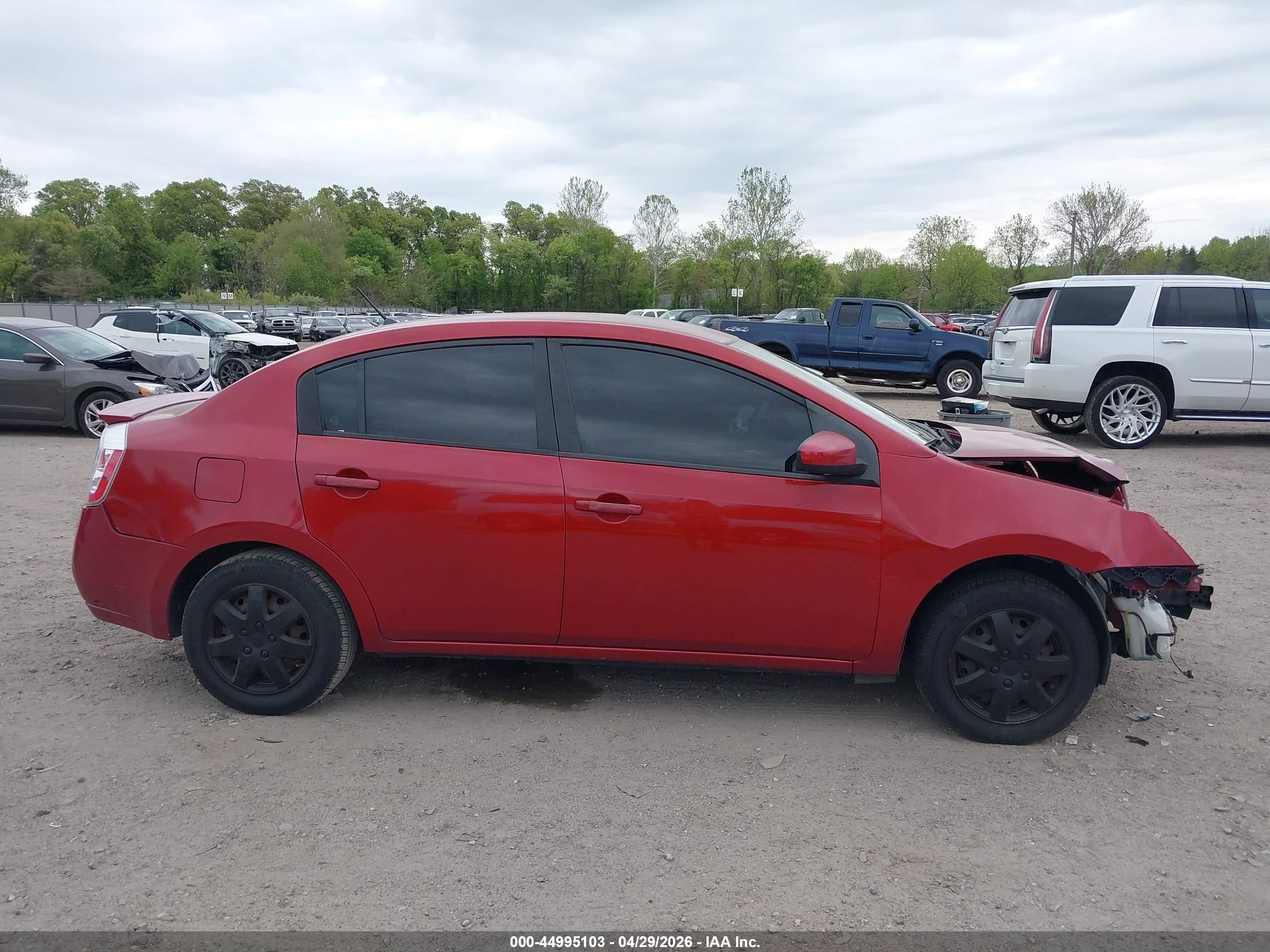 2011 Nissan Sentra 2.0 Red vin: 3N1AB6AP2BL606647