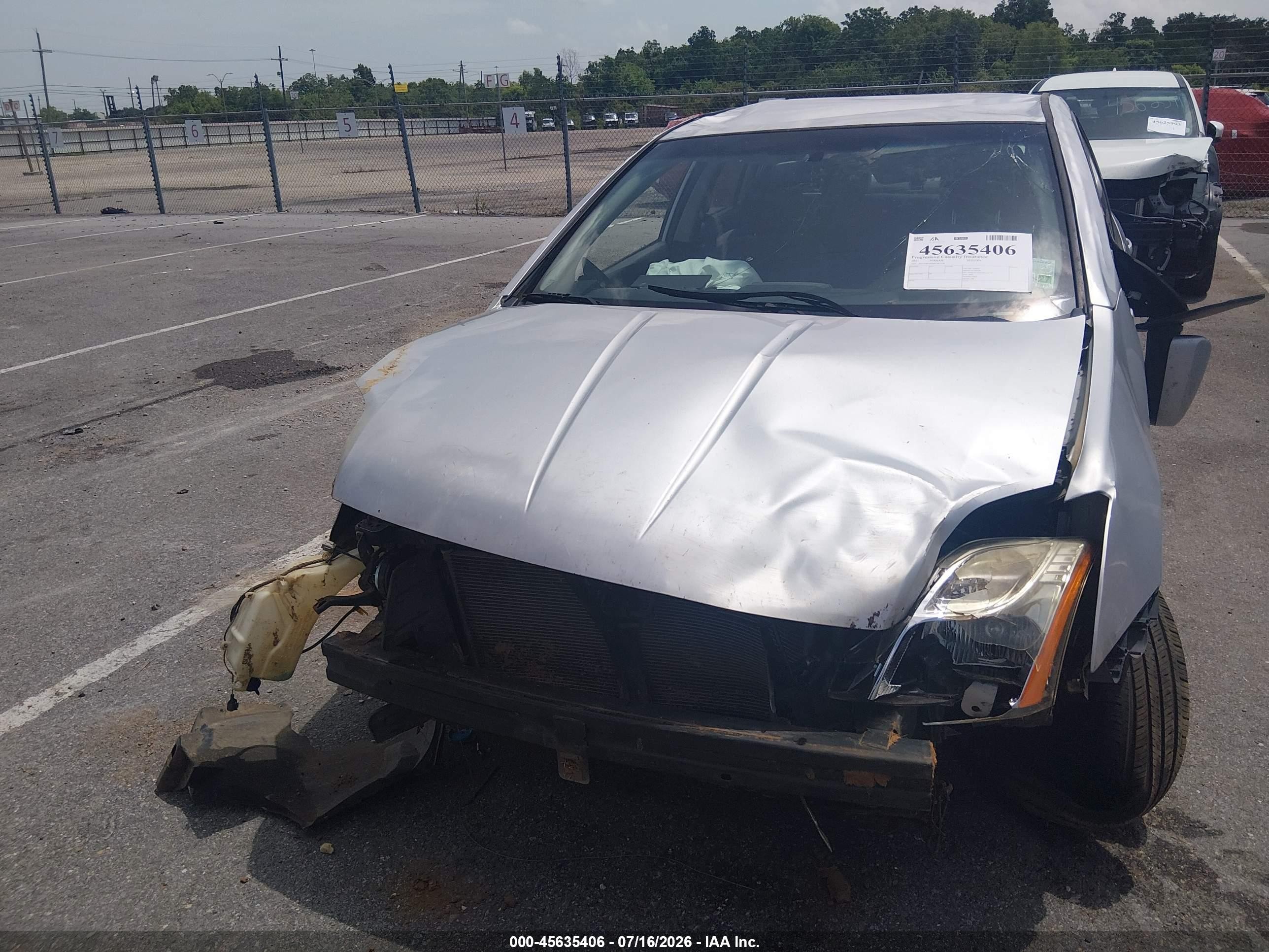 2011 Nissan Sentra 2.0s Серебряный vin: 3N1AB6AP2BL643326