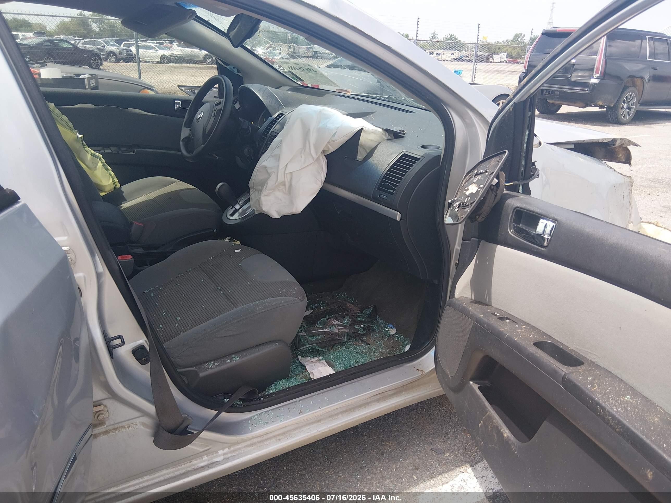 2011 Nissan Sentra 2.0s Серебряный vin: 3N1AB6AP2BL643326