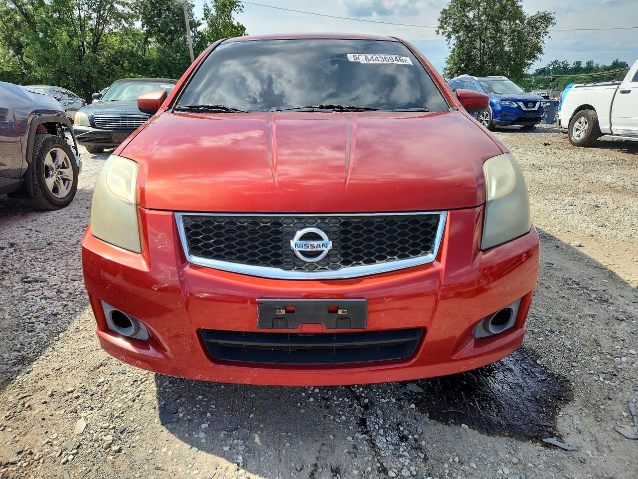 2011 Nissan Sentra 2.0 Red vin: 3N1AB6AP2BL651992