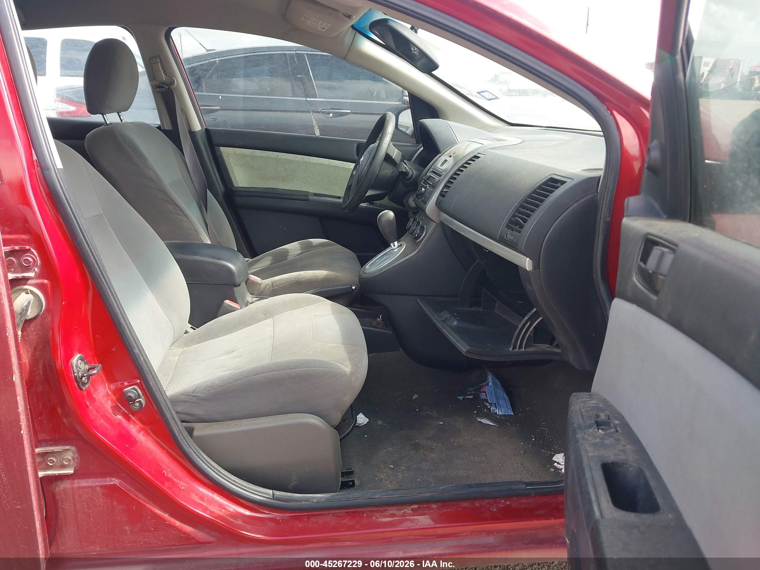 2011 Nissan Sentra 2.0 Red vin: 3N1AB6AP2BL656528