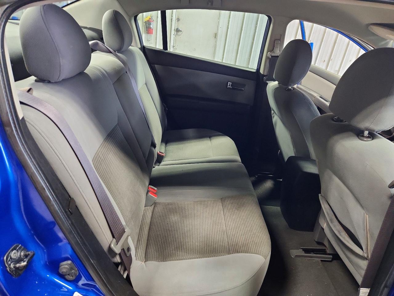 2011 Nissan Sentra 2.0 Blue vin: 3N1AB6AP2BL672129