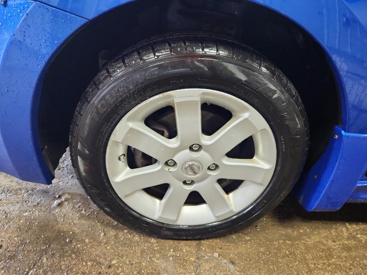 2011 Nissan Sentra 2.0 Blue vin: 3N1AB6AP2BL672129 Damage: Left Front Wheel, Curb Rash, > 12 Inches