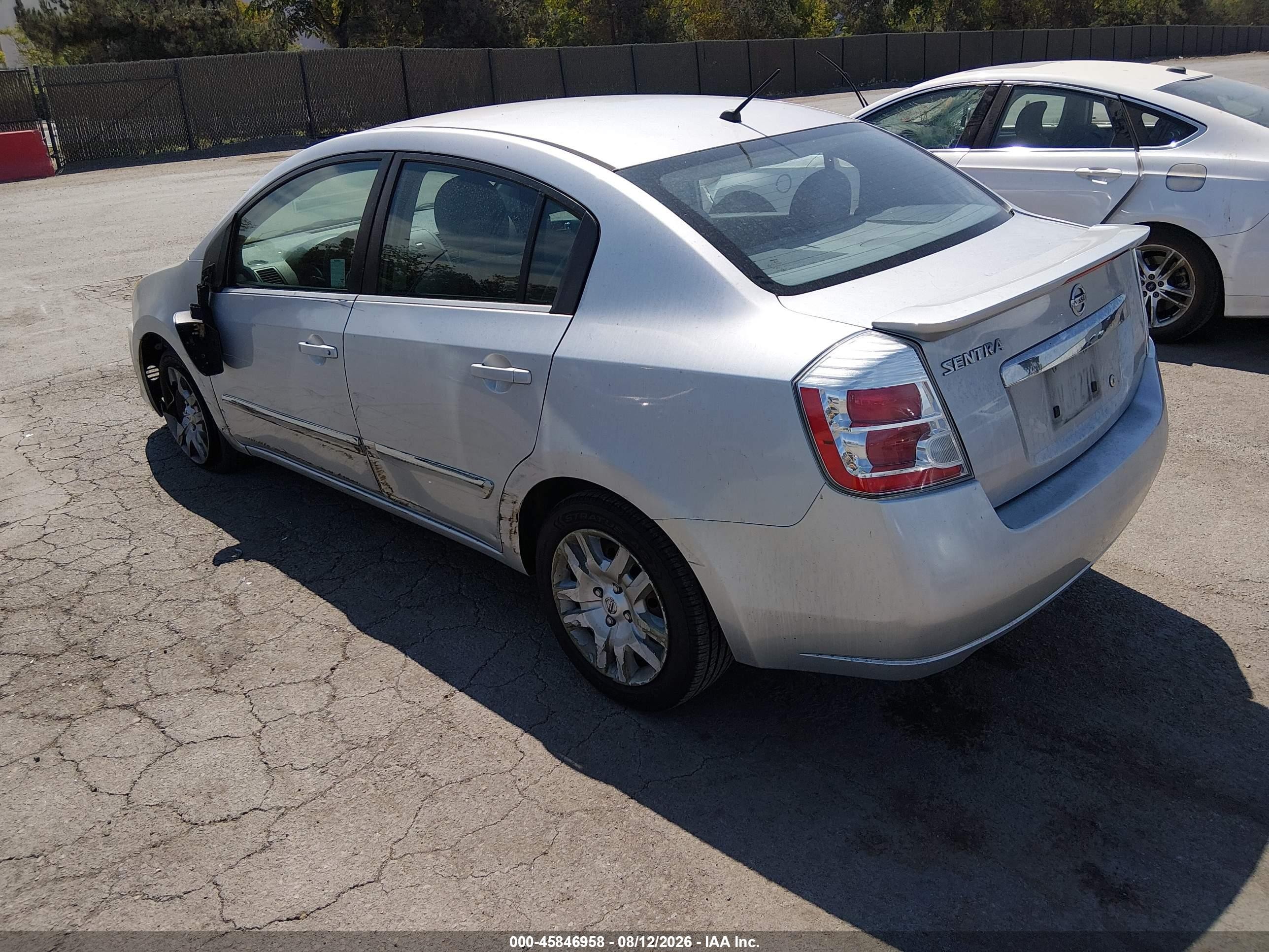 2012 Nissan Sentra 2.0 S Silver vin: 3N1AB6AP2CL729785