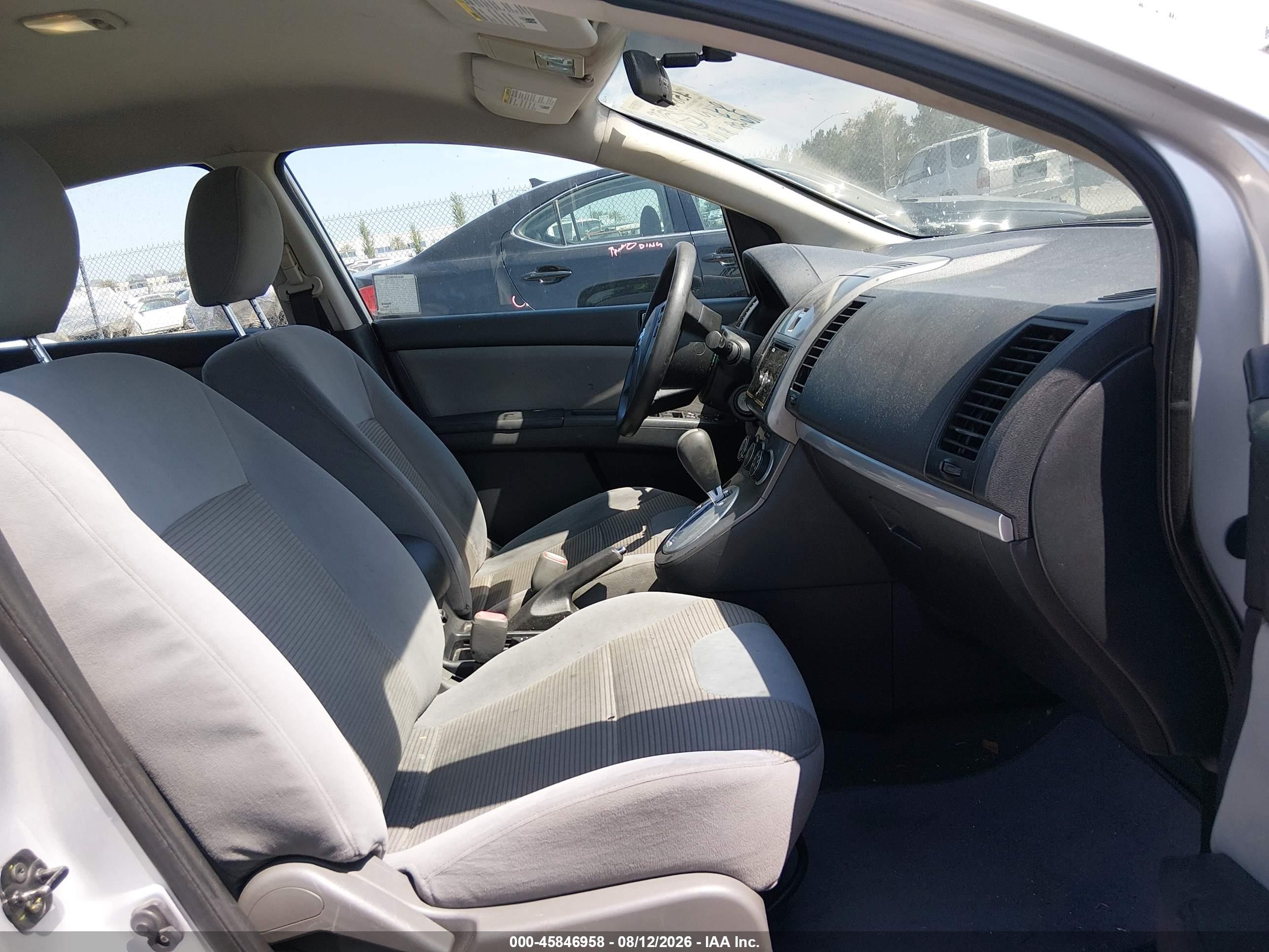 2012 Nissan Sentra 2.0 S Silver vin: 3N1AB6AP2CL729785