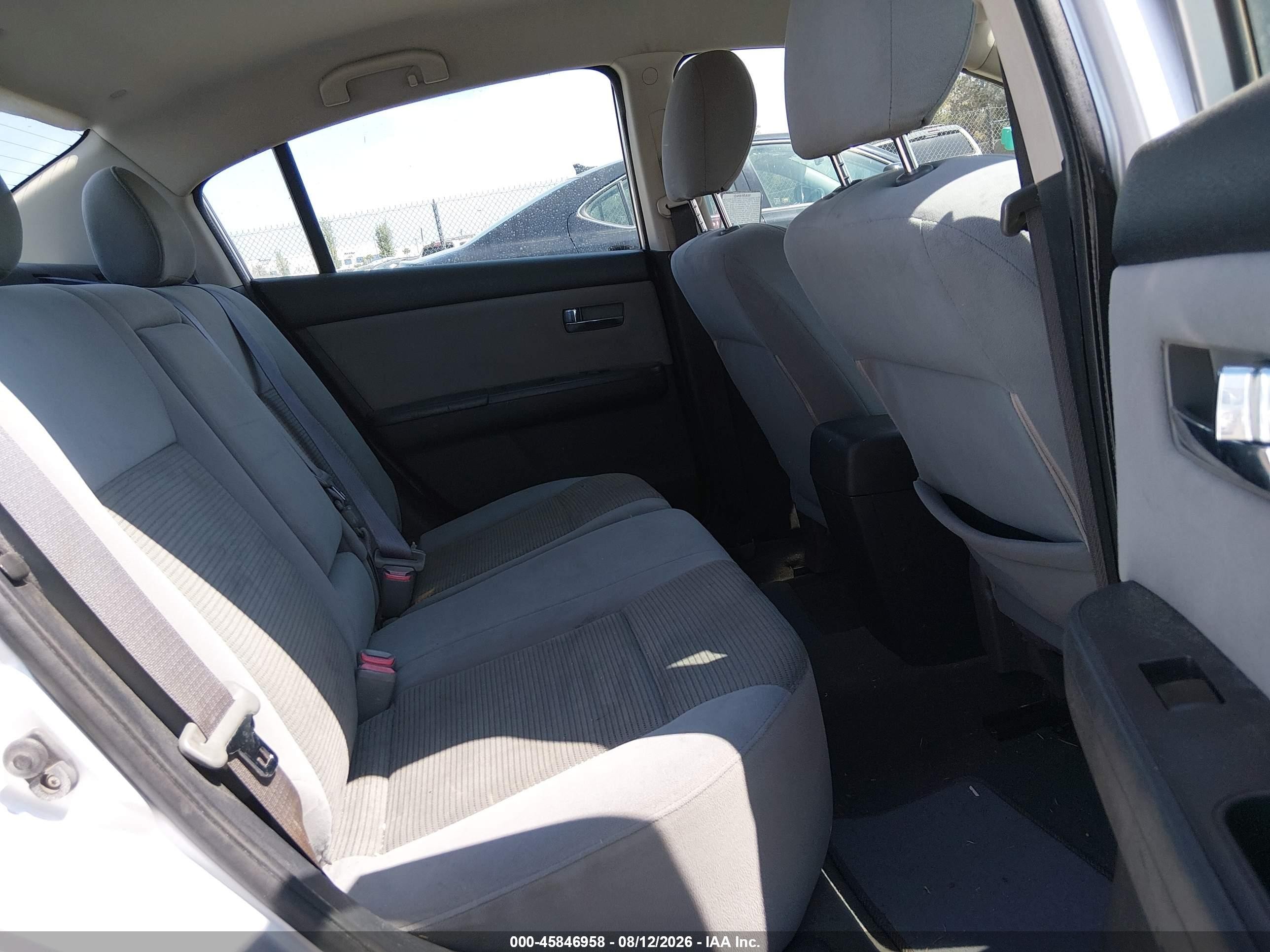 2012 Nissan Sentra 2.0 S Silver vin: 3N1AB6AP2CL729785