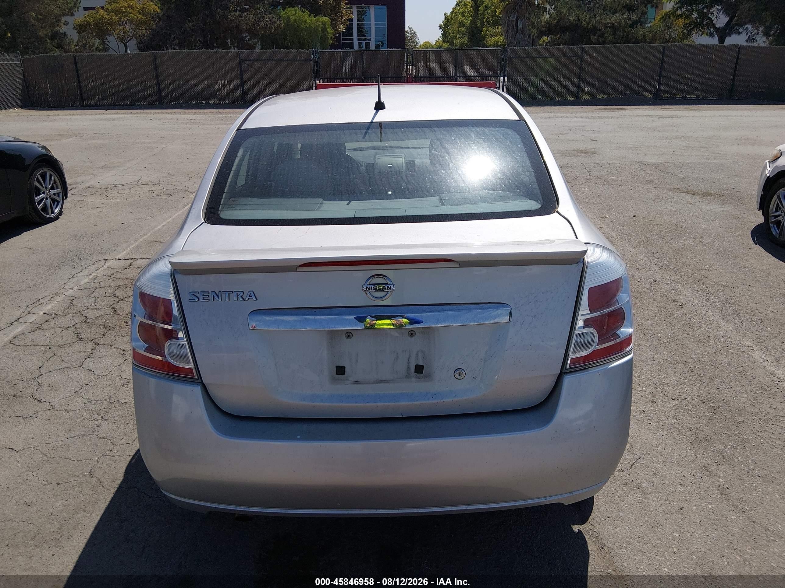 2012 Nissan Sentra 2.0 S Silver vin: 3N1AB6AP2CL729785