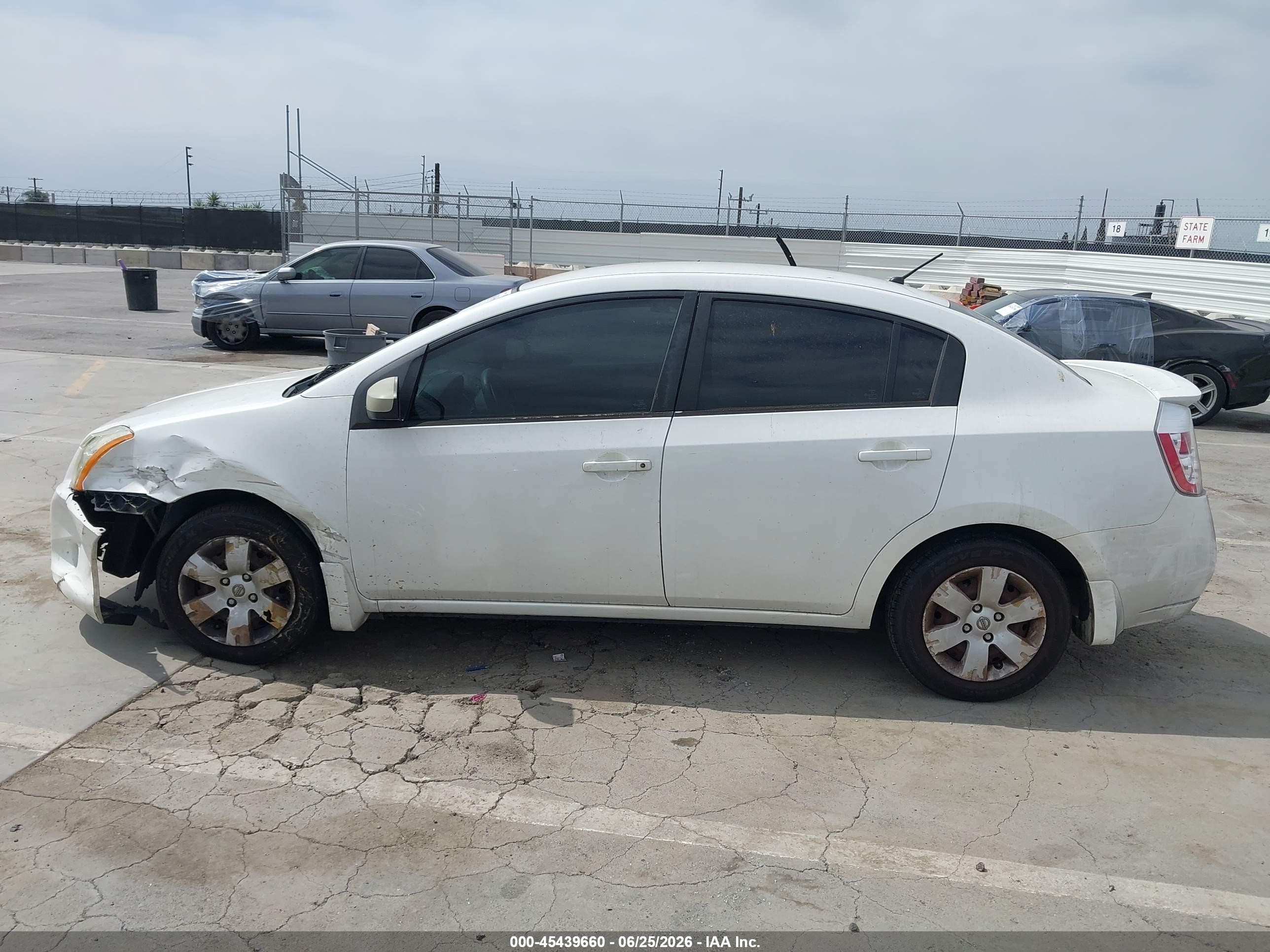 2012 Nissan Sentra 2.0 White vin: 3N1AB6AP2CL773558