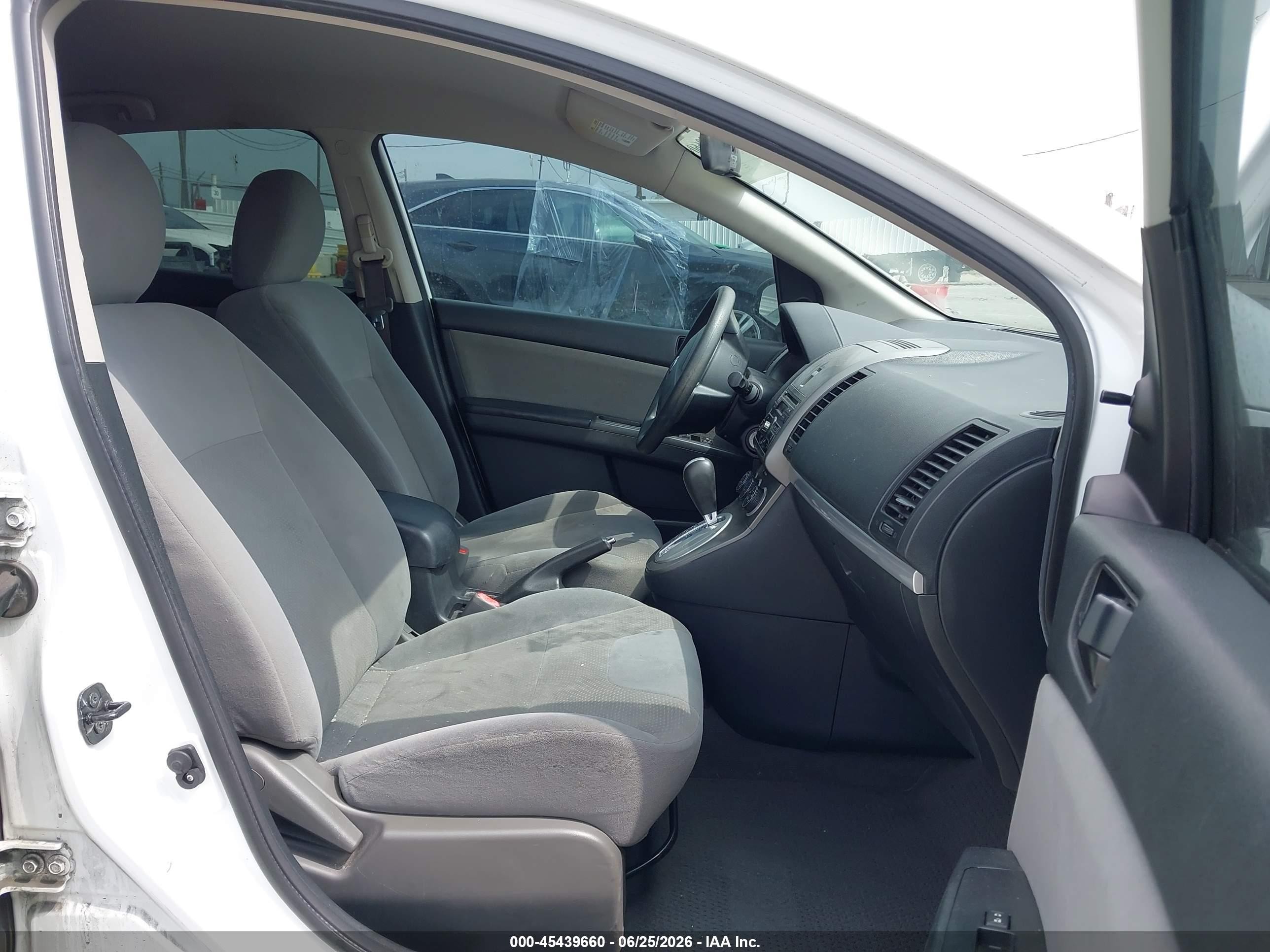 2012 Nissan Sentra 2.0 White vin: 3N1AB6AP2CL773558
