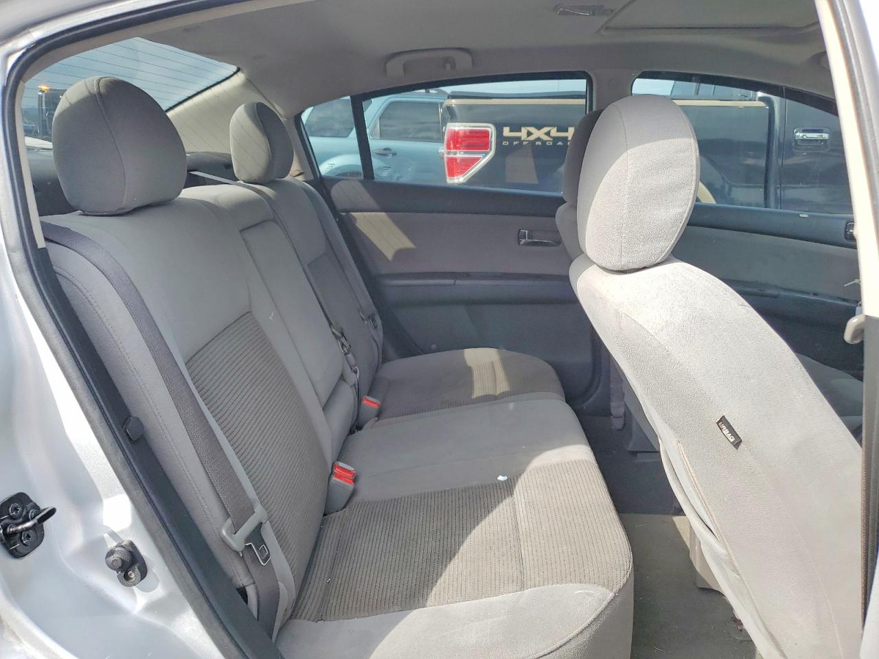 2012 Nissan Sentra Silver vin: 3N1AB6AP2CL780848