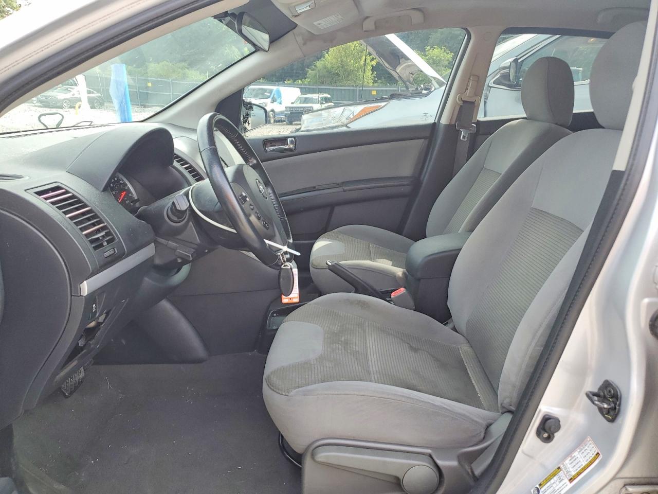 2012 Nissan Sentra Silver vin: 3N1AB6AP2CL780848