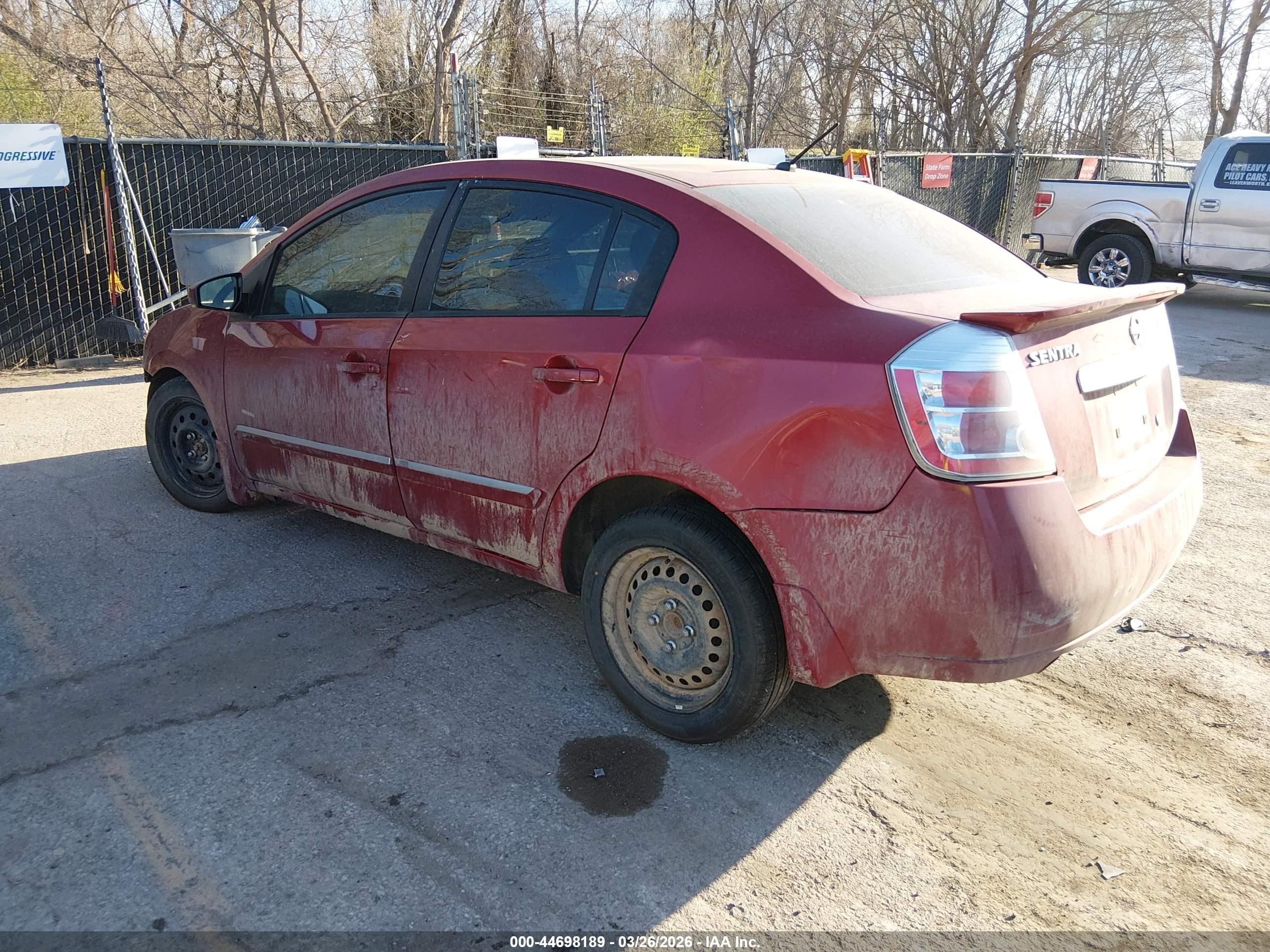 2012 Nissan Sentra 2.0 S Красный vin: 3N1AB6AP2CL785564