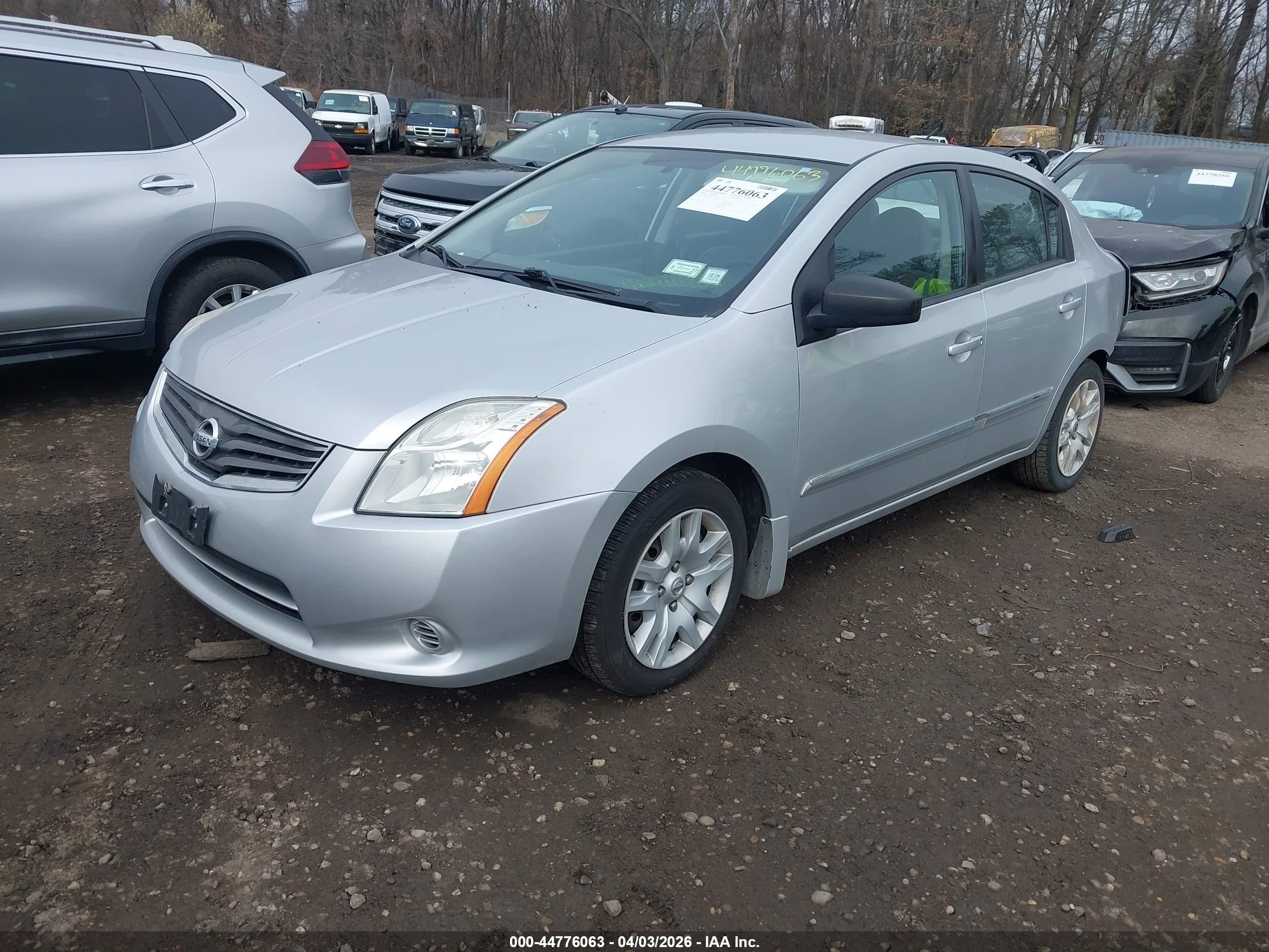 2010 Nissan Sentra 2.0s Серебряный vin: 3N1AB6AP3AL693277