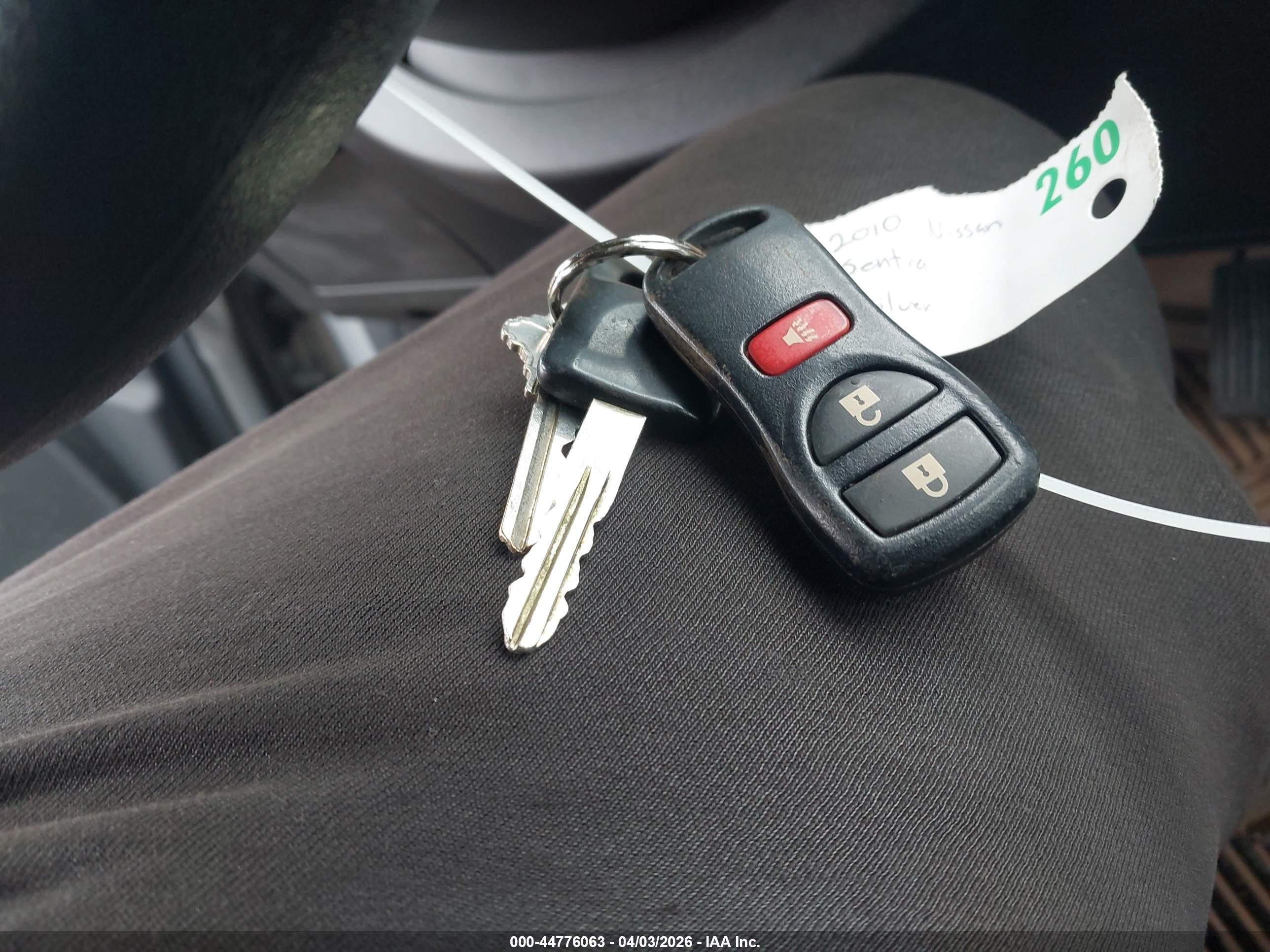 2010 Nissan Sentra 2.0s Серебряный vin: 3N1AB6AP3AL693277