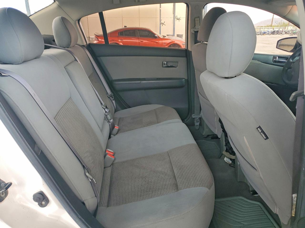 2010 Nissan Sentra 1.8 S/sv/sr/sl White vin: 3N1AB6AP3AL724723