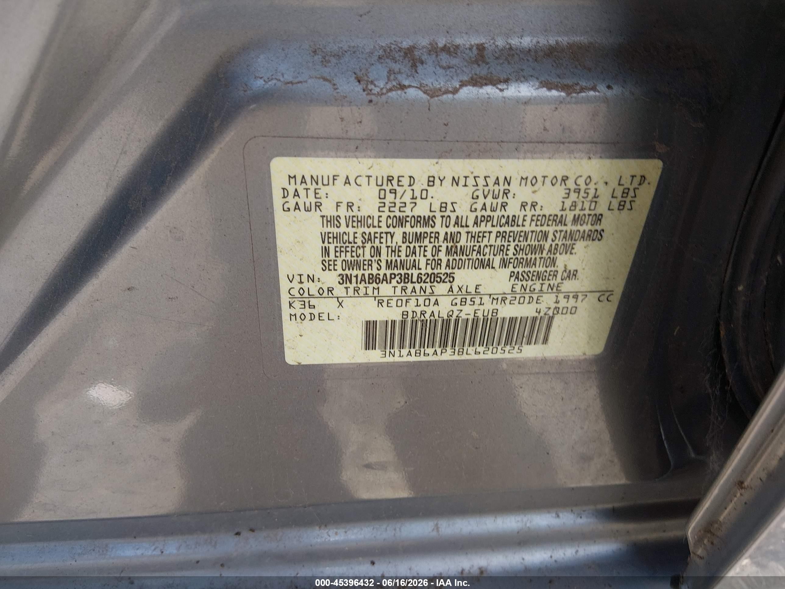 2011 Nissan Sentra 2.0 Серебряный vin: 3N1AB6AP3BL620525