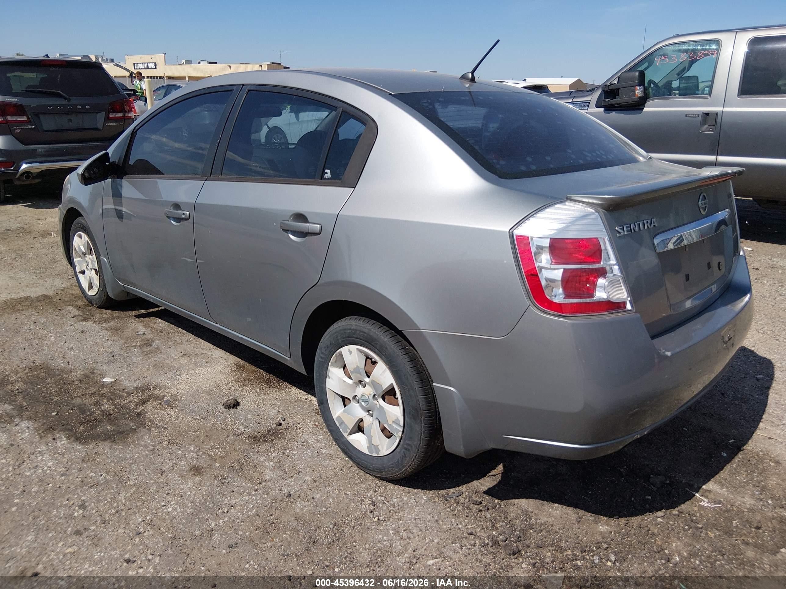 2011 Nissan Sentra 2.0 Серебряный vin: 3N1AB6AP3BL620525