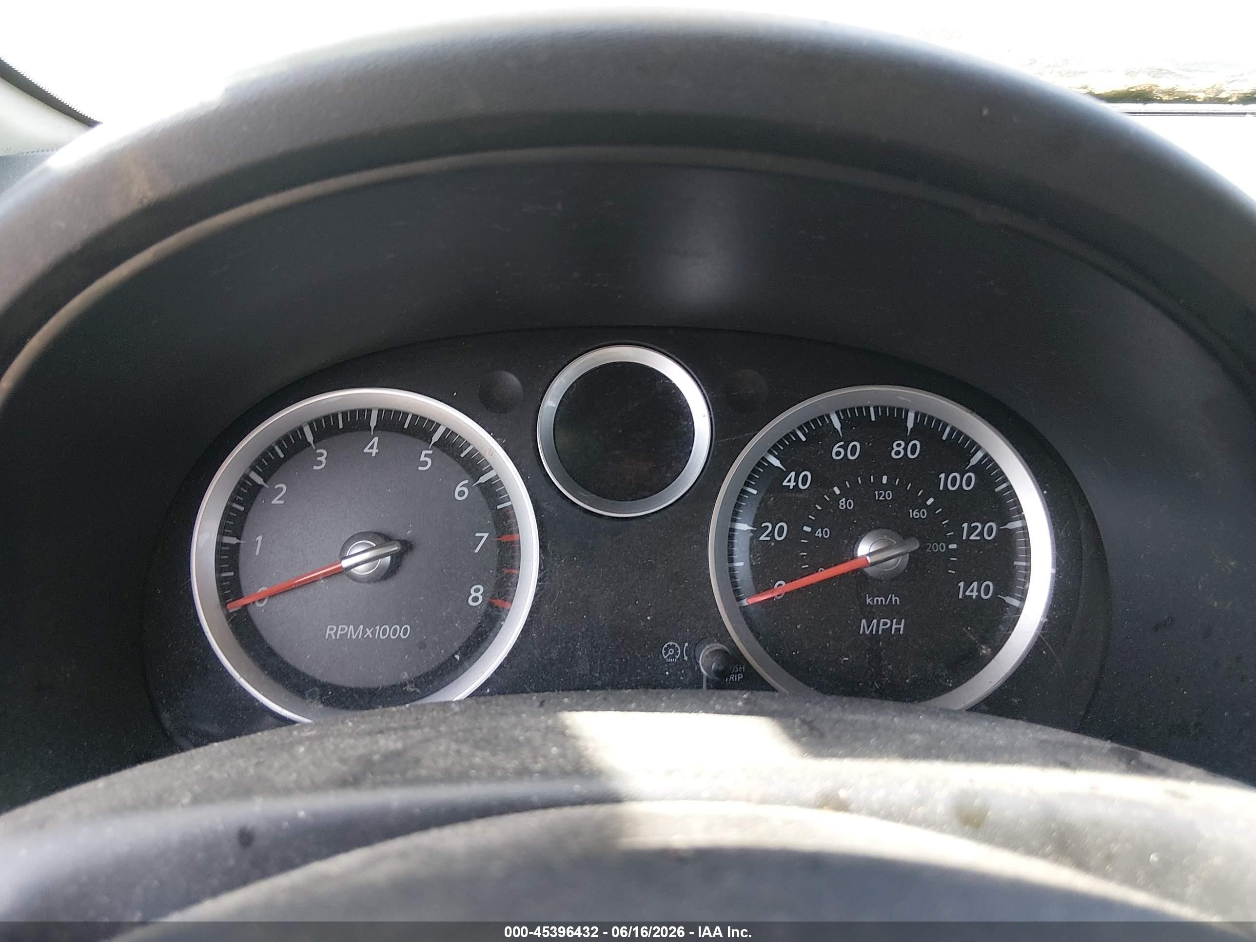 2011 Nissan Sentra 2.0 Серебряный vin: 3N1AB6AP3BL620525