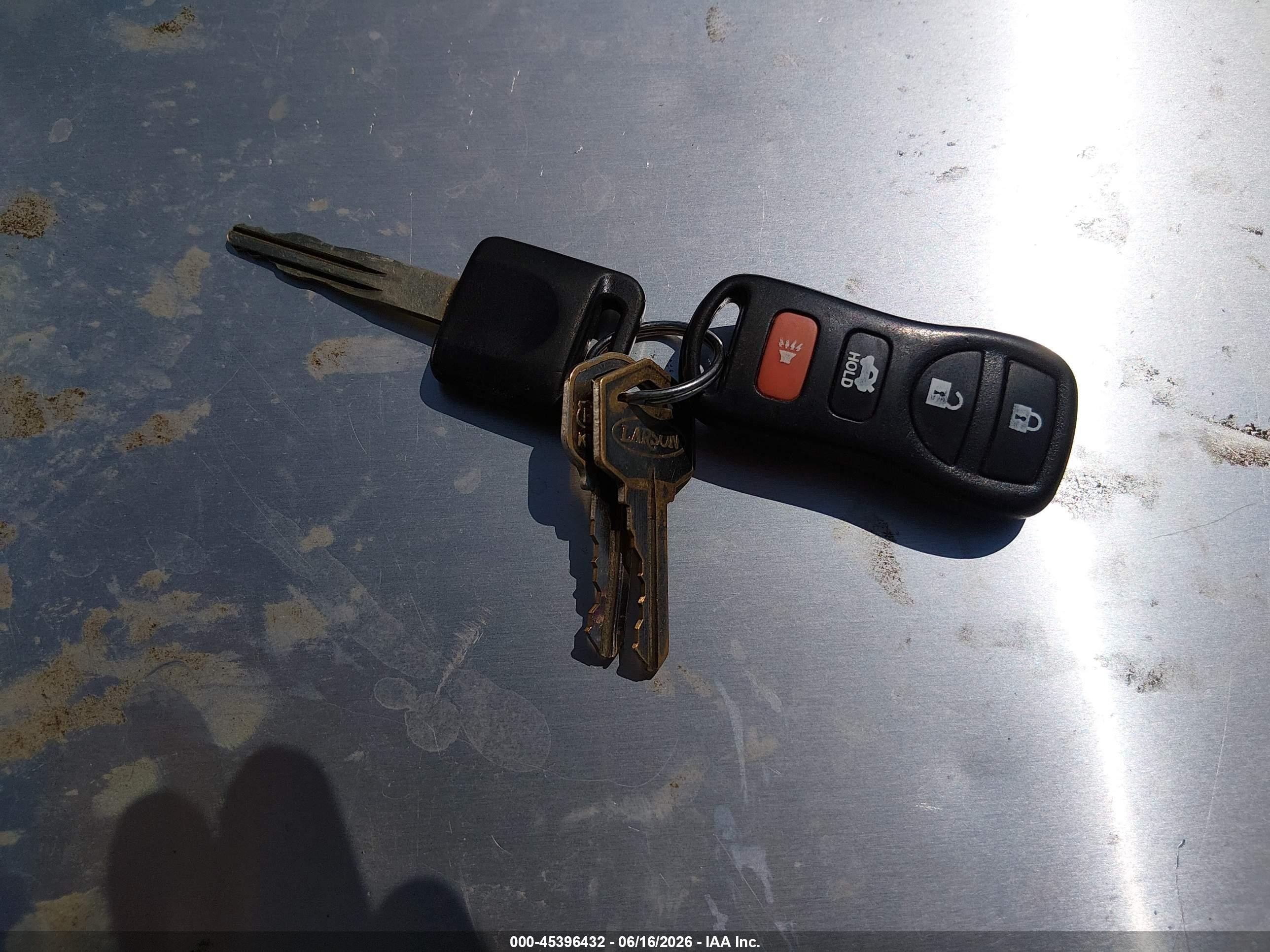 2011 Nissan Sentra 2.0 Серебряный vin: 3N1AB6AP3BL620525