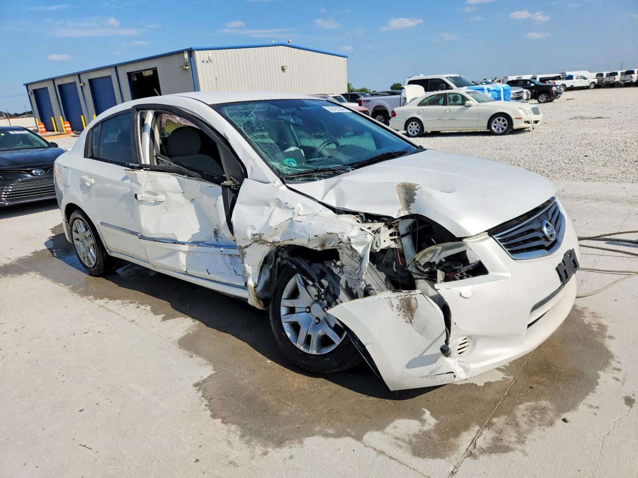 2011 Nissan Sentra 2.0/2.0s/sr/2.0sl White vin: 3N1AB6AP3BL638197