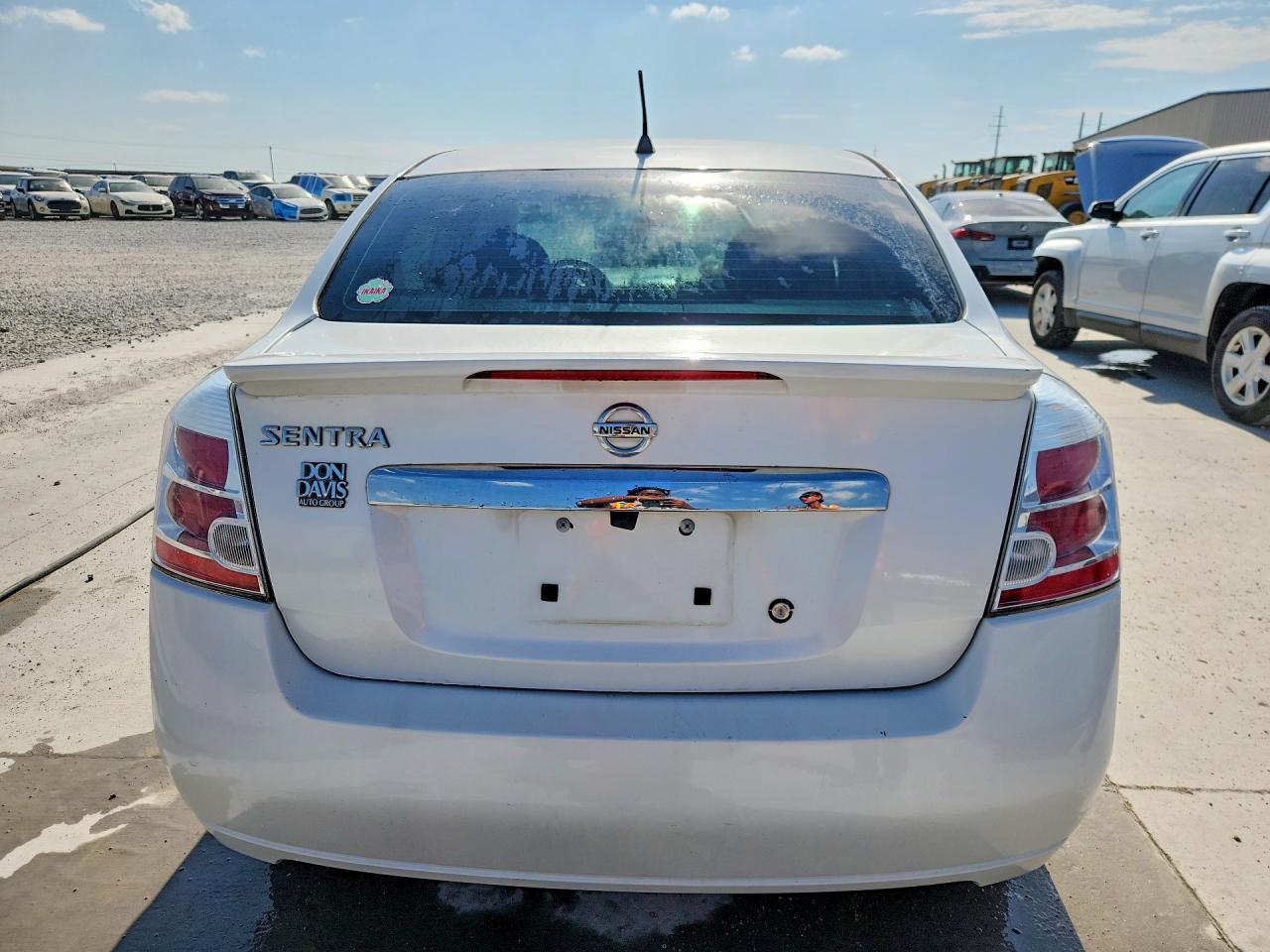 2011 Nissan Sentra 2.0/2.0s/sr/2.0sl White vin: 3N1AB6AP3BL638197