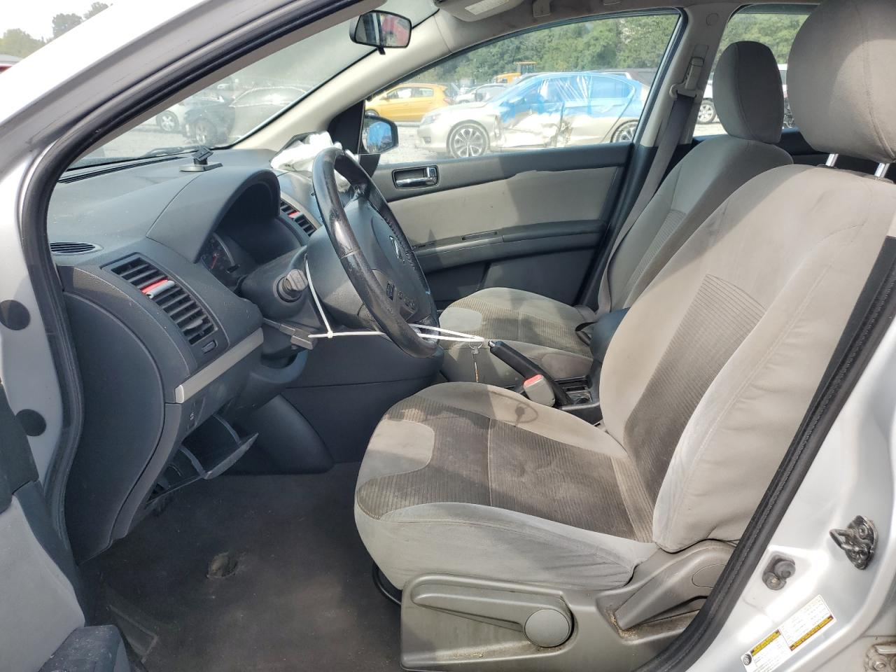 2011 Nissan Sentra 2.0 Silver vin: 3N1AB6AP3BL670356