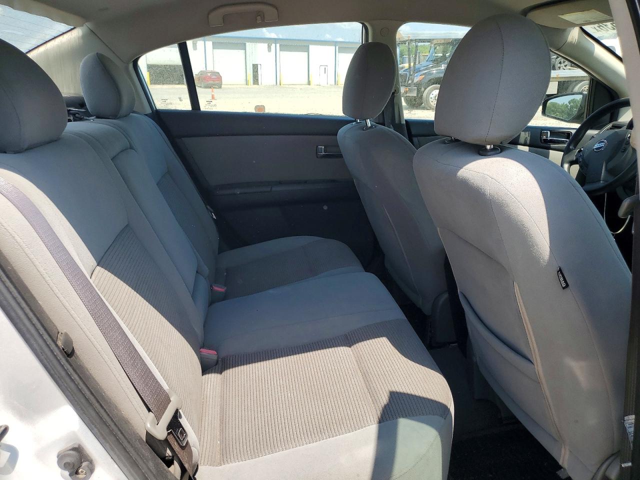 2011 Nissan Sentra 2.0 Silver vin: 3N1AB6AP3BL711939